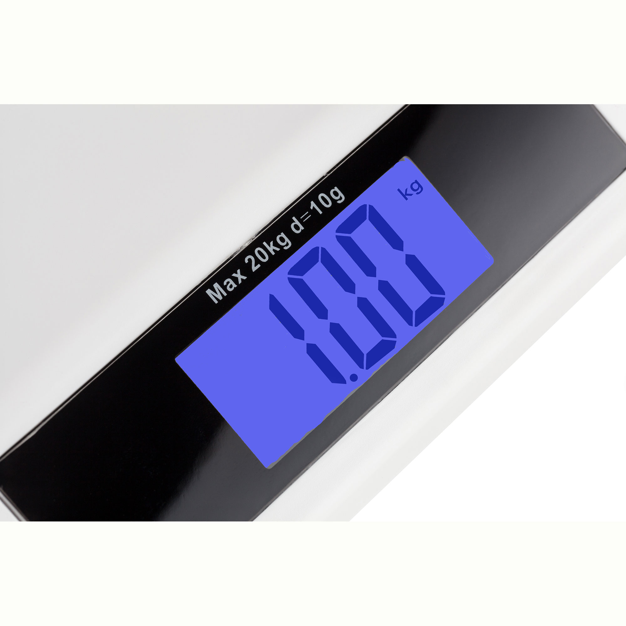 Una báscula digital que muestra 1.00 kg en una pantalla azul. Fondo blanco. Estuche negro.
