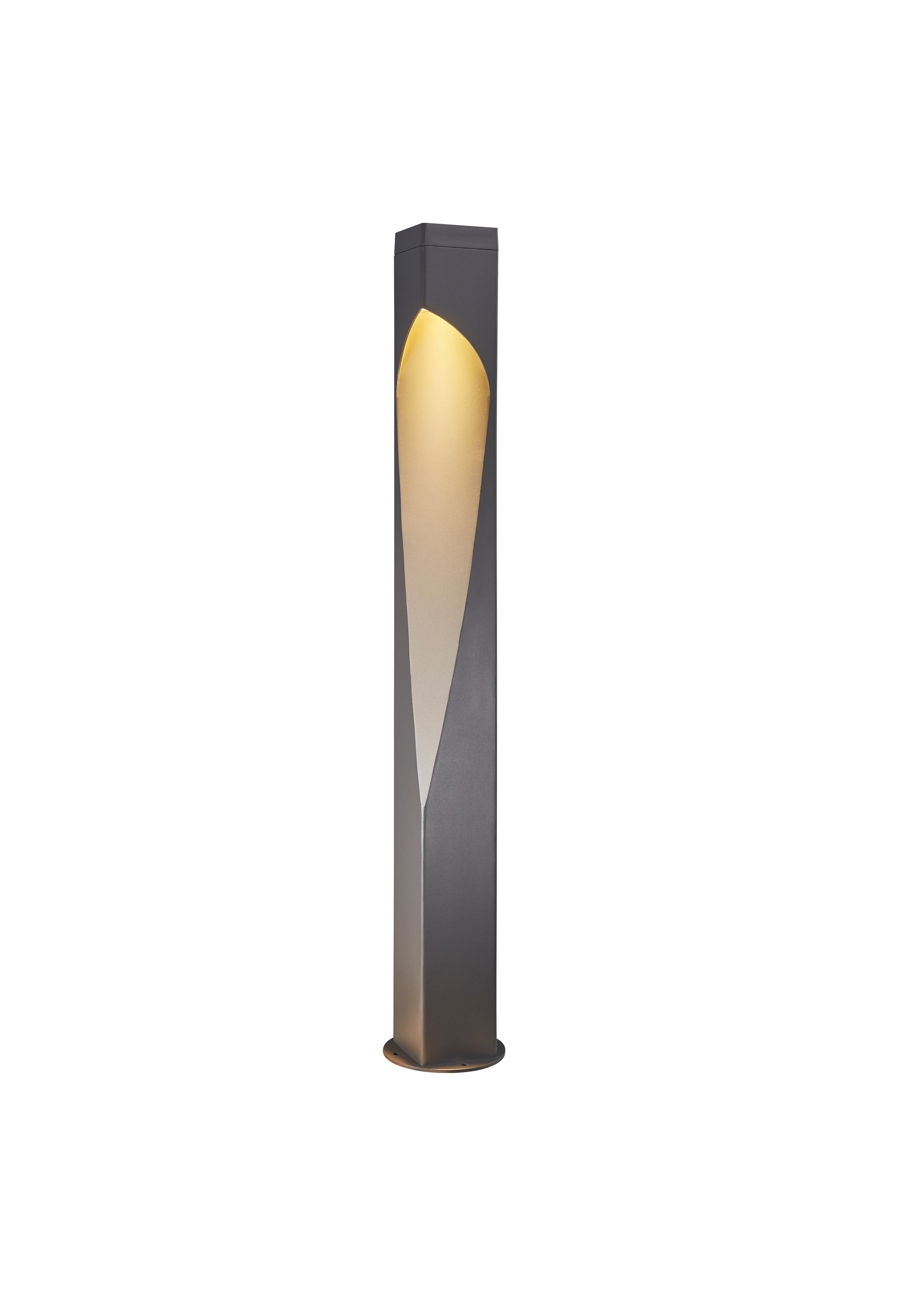 Eine hohe, dunkle, moderne Außenleuchte mit goldenem Akzent.