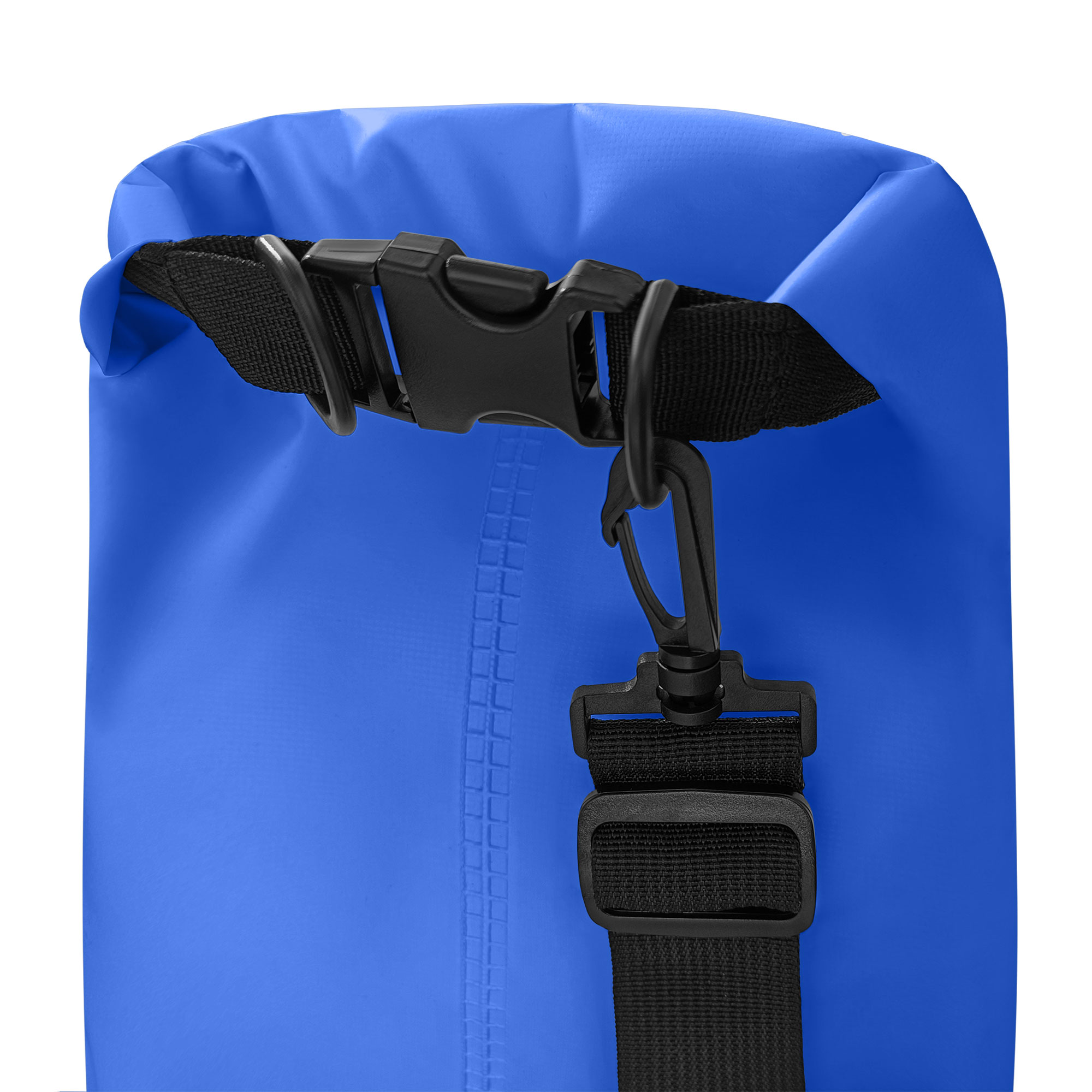 Bolsa impermeable azul, parte superior con correa y hebilla negras.
