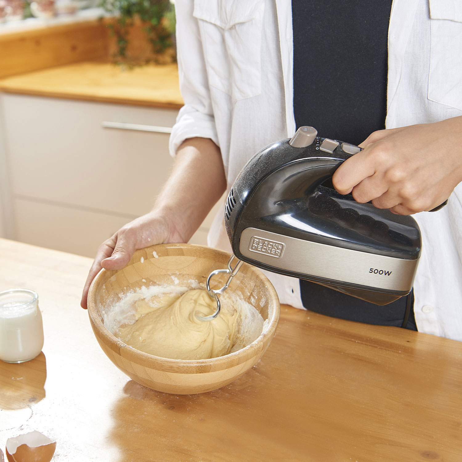 BLACK & DECKER BXMX500E Handmixer Schwarz (500 Watt, 1.5 l)
