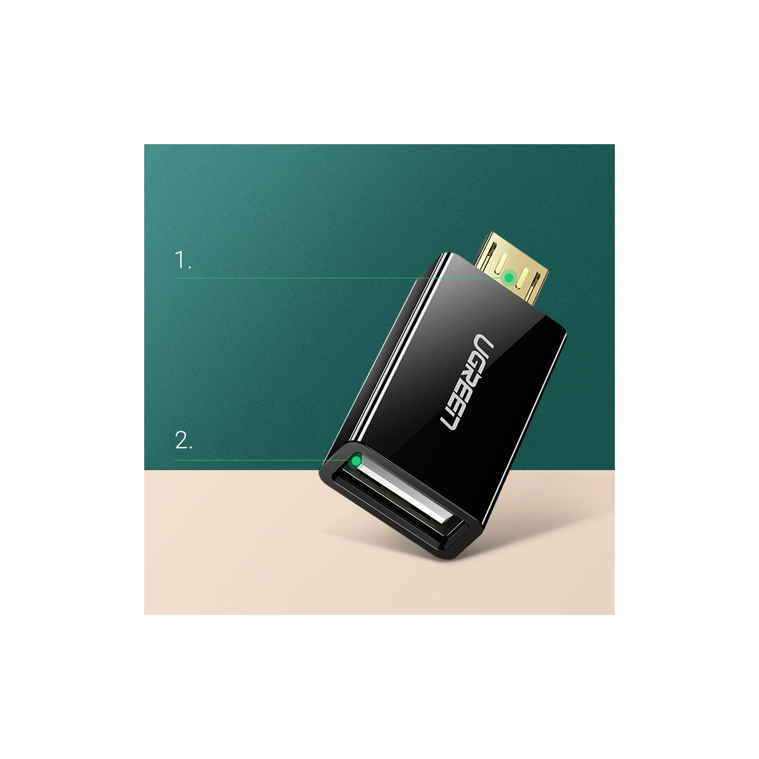 Schwarzer UGREEN USB-C-zu-HDMI-Adapter. Grüner und hellbrauner Hintergrund. Ein grünes Licht leuchtet.