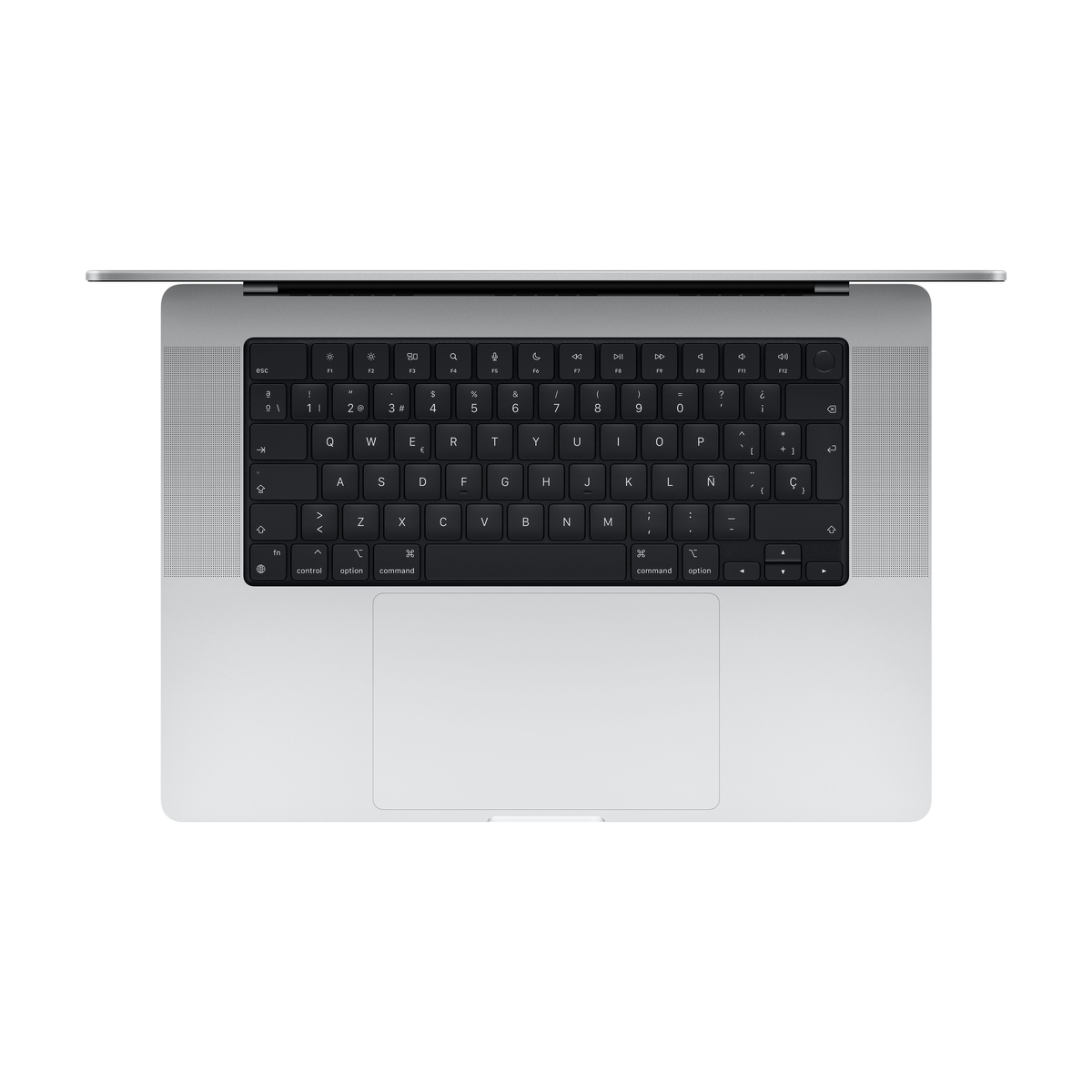 Draufsicht auf silbernen Laptop, Tastatur sichtbar, auf Weiß.