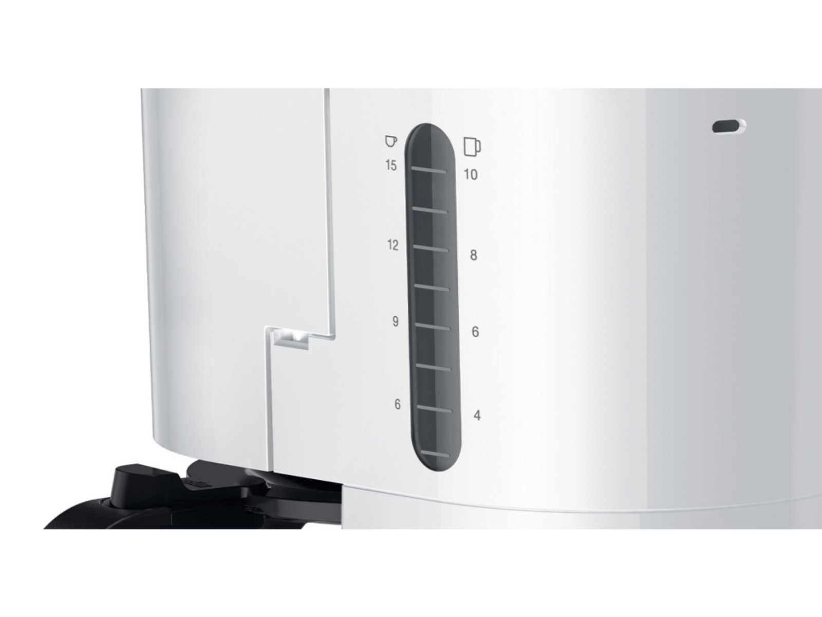 Zbliżenie białego ekspresu do kawy ze wskaźnikiem poziomu wody.