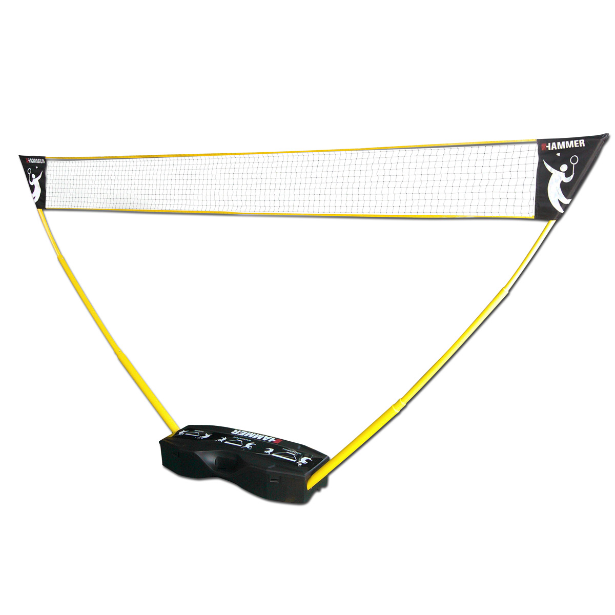 Ein Badmintonnetz, aufgebaut mit gelben Stangen und schwarzer Basis, vor weißem Hintergrund.
