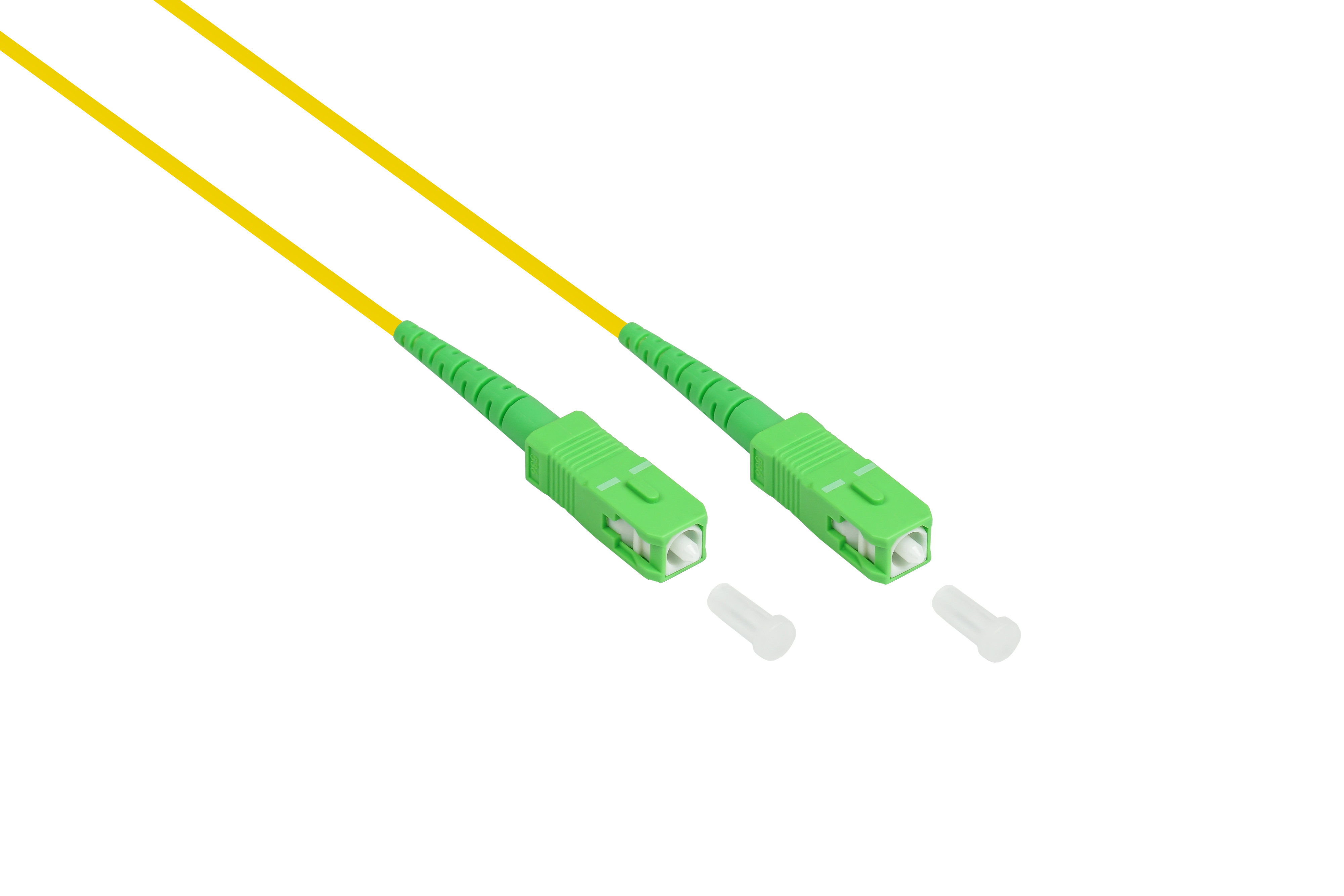 Zwei gelbe Ethernet-Kabel mit grünen Steckern und weißen Schutzkappen auf weißem Untergrund.