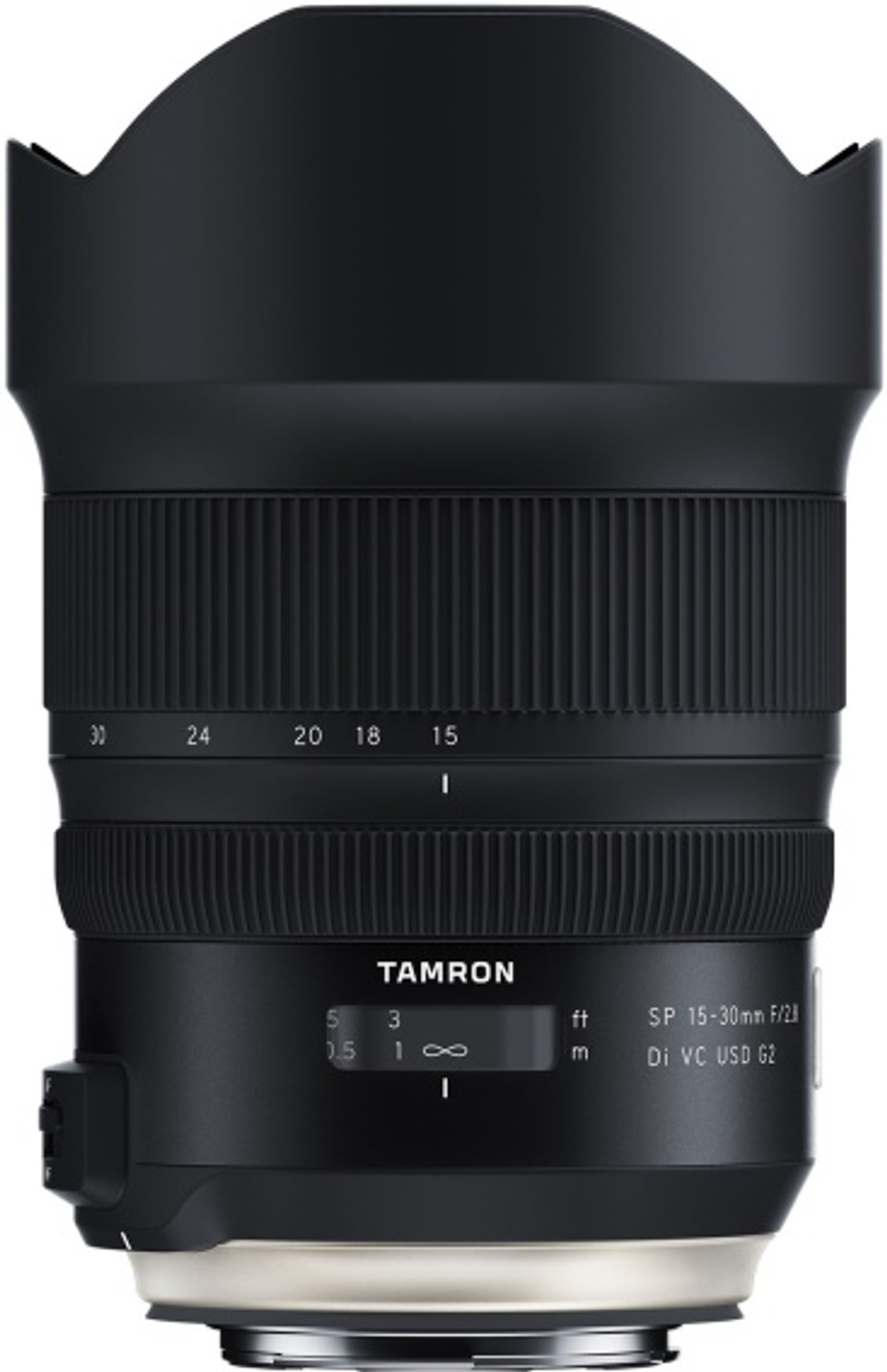 Tamron-Objektiv mit 15-30mm Brennweite, mit Fokus- und Zoomringen.