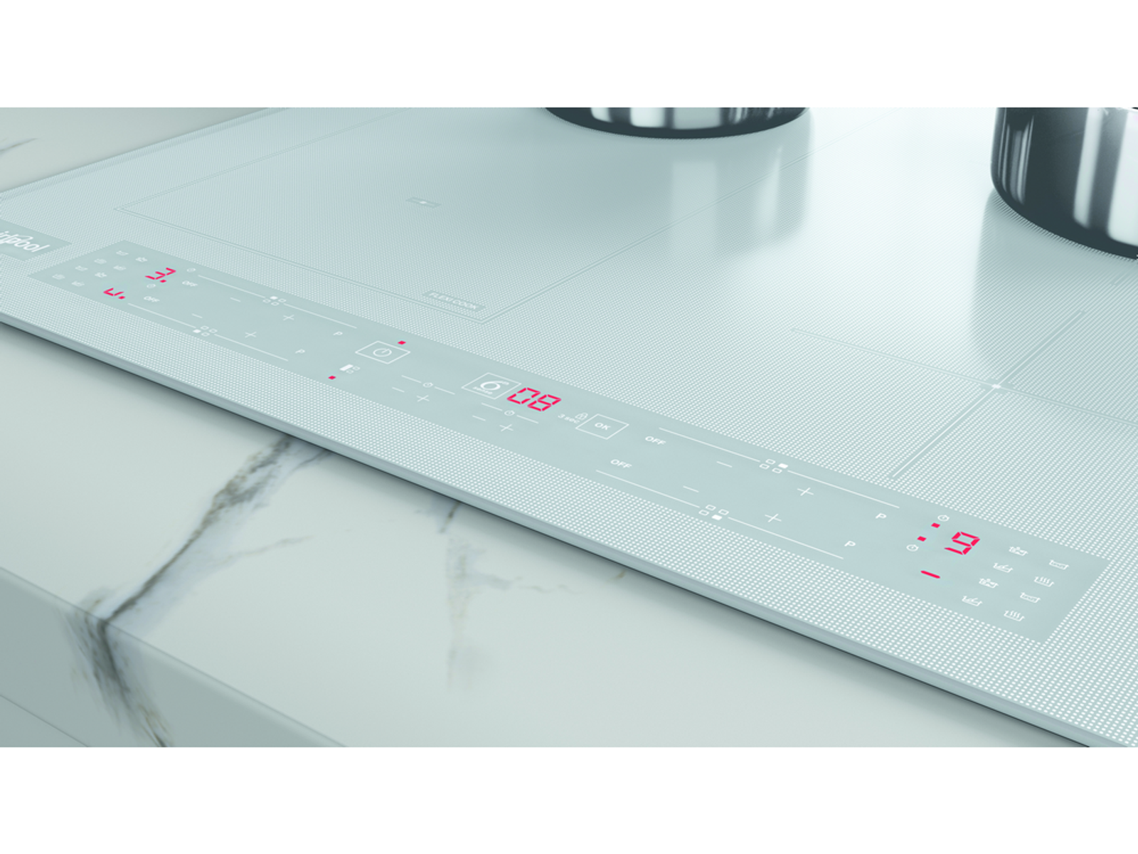 Una placa de inducción blanca con pantalla digital y controles táctiles. El fondo es una encimera clara.
