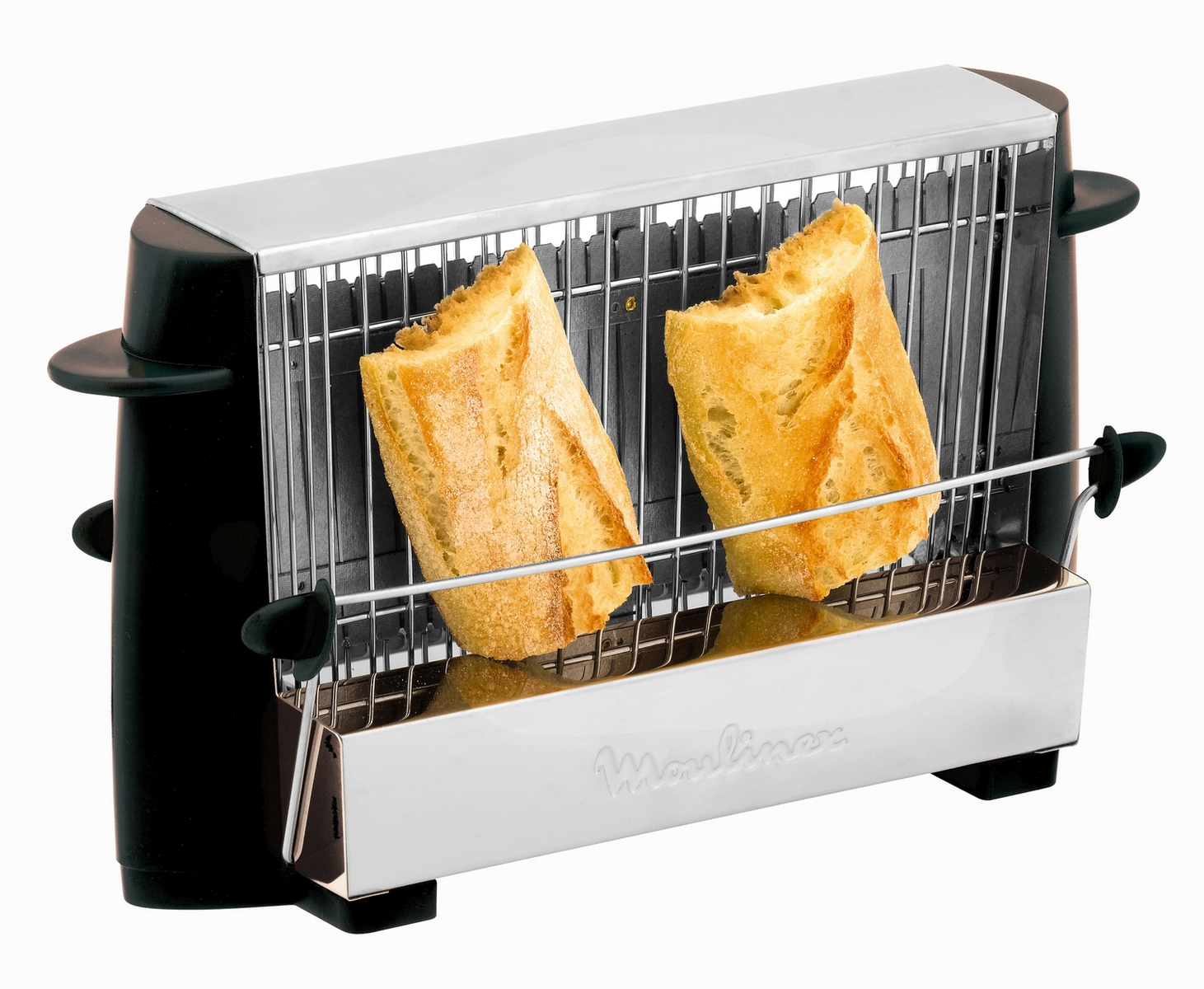 Un tostapane con due fette di pane tostato all'interno, cromo e nero.
