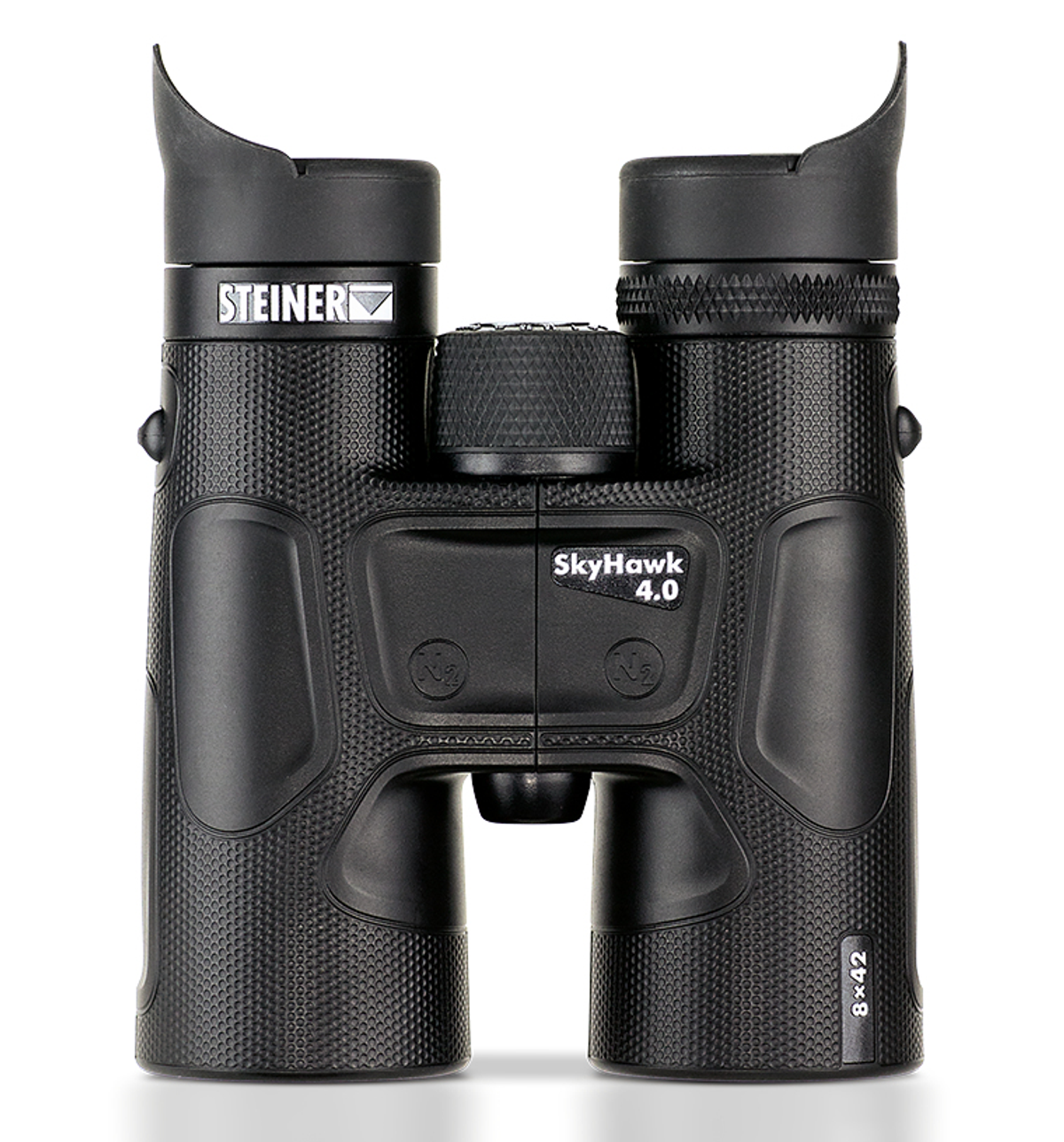 Prismáticos negros con etiqueta Steiner SkyHawk 4.0. Fondo blanco.