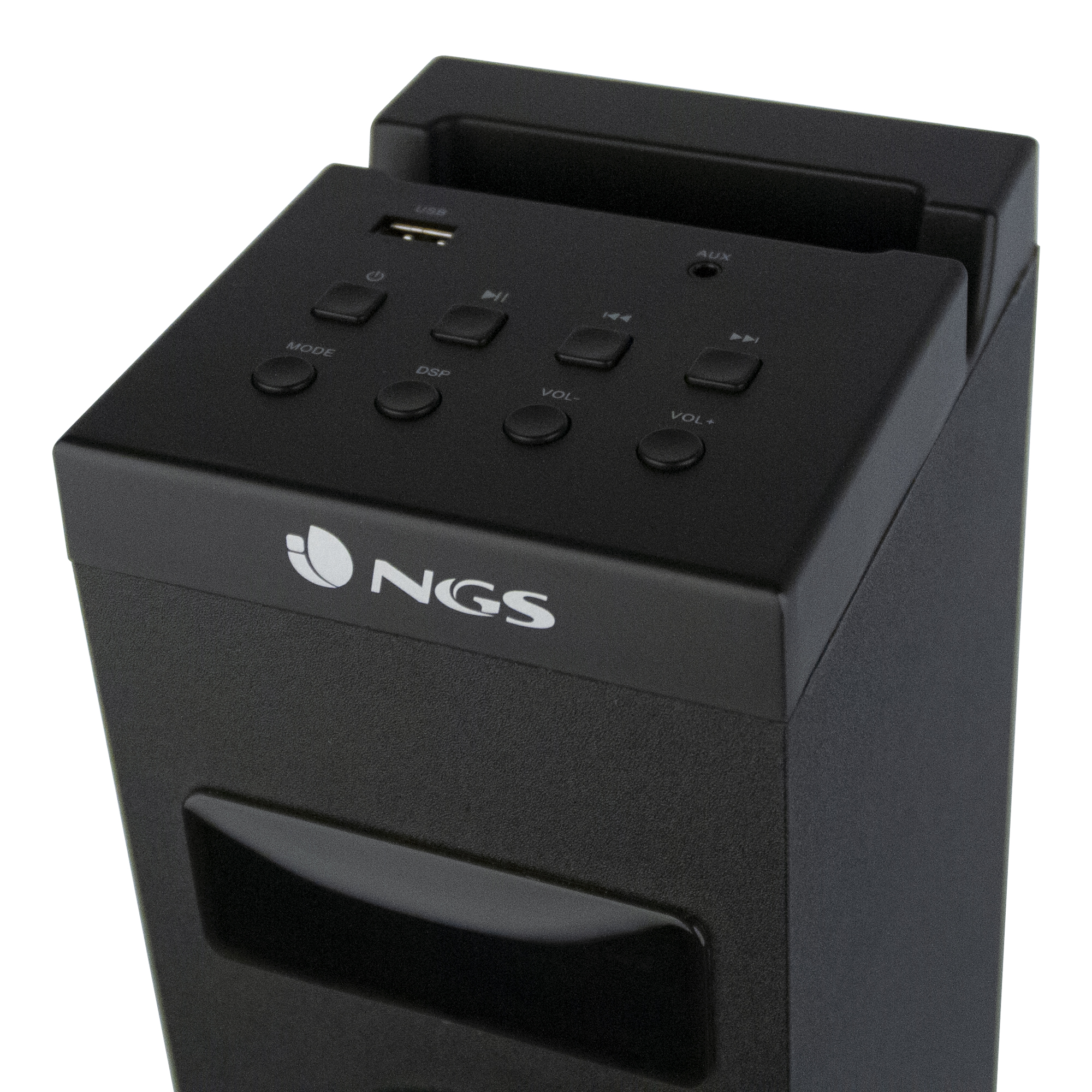 Altavoz NGS negro con botones de control en la parte superior.