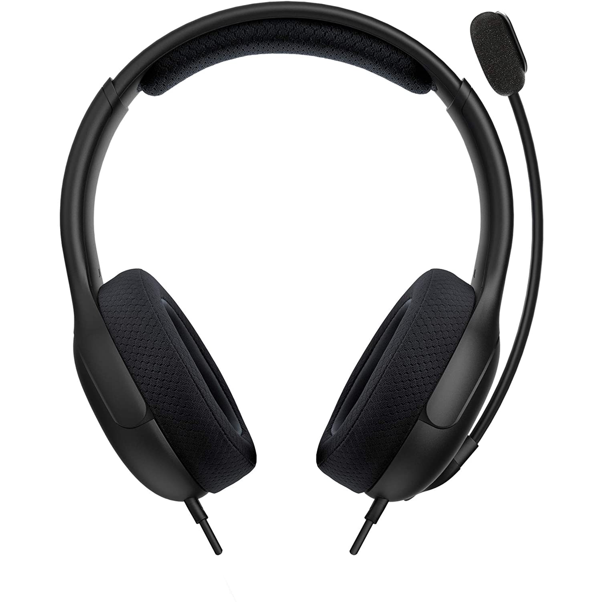 Auriculares circumaurales negros con micrófono, sobre fondo blanco.