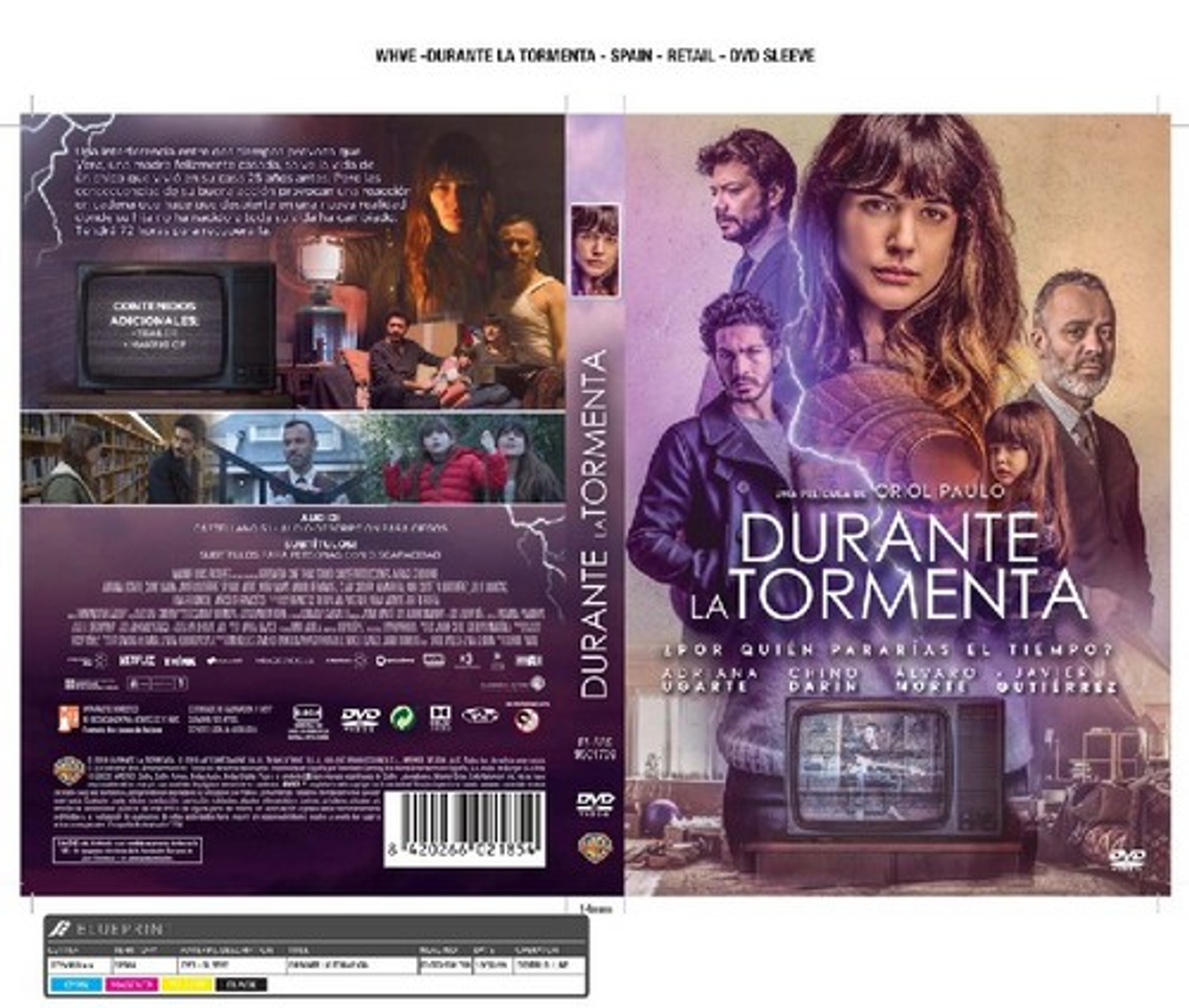 Portada de DVD con una mujer en el centro. Oscuro, dramático, con otros personajes y texto.