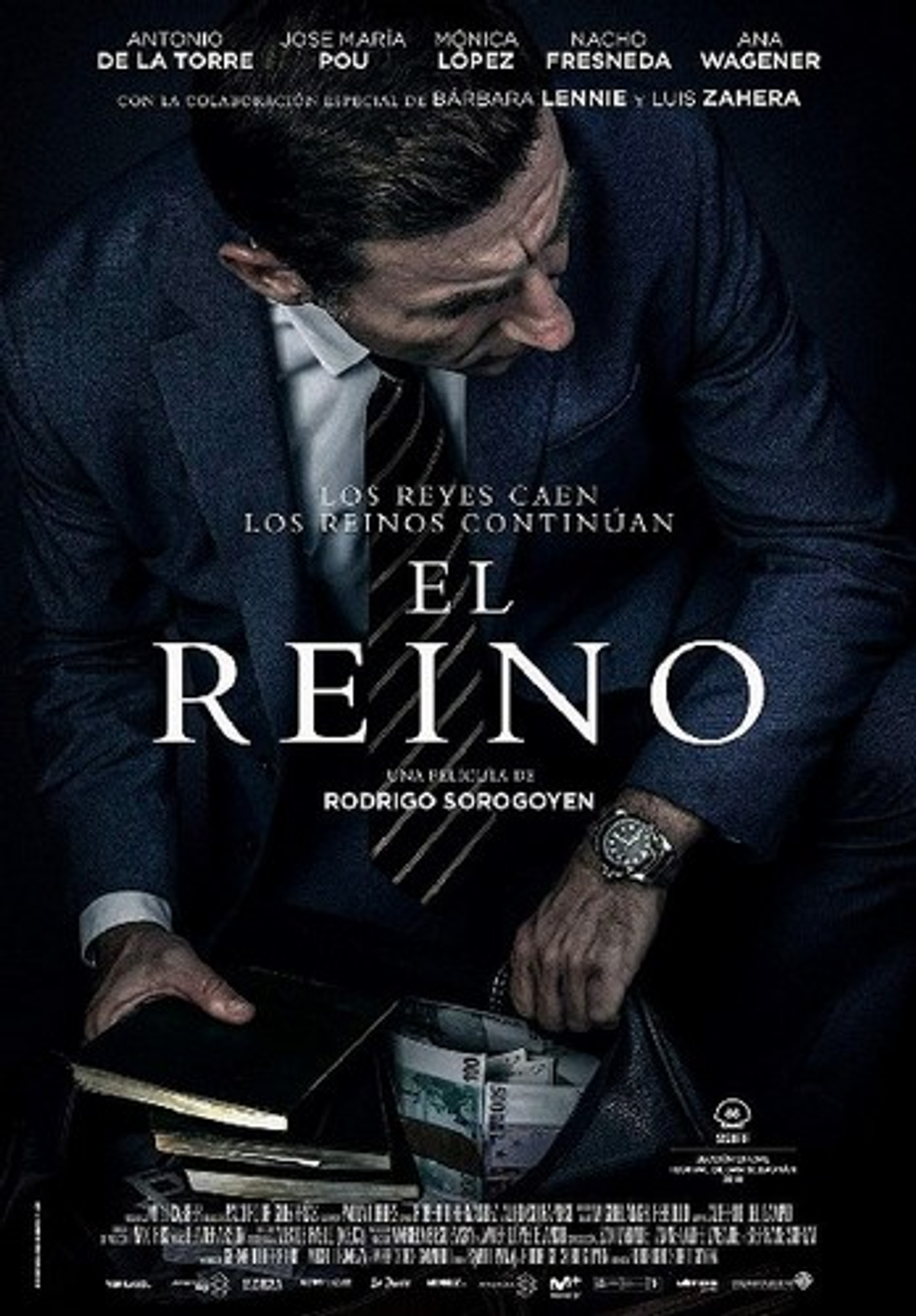Portada de DVD de "El Reino" con un hombre en traje sosteniendo una bolsa de dinero.
