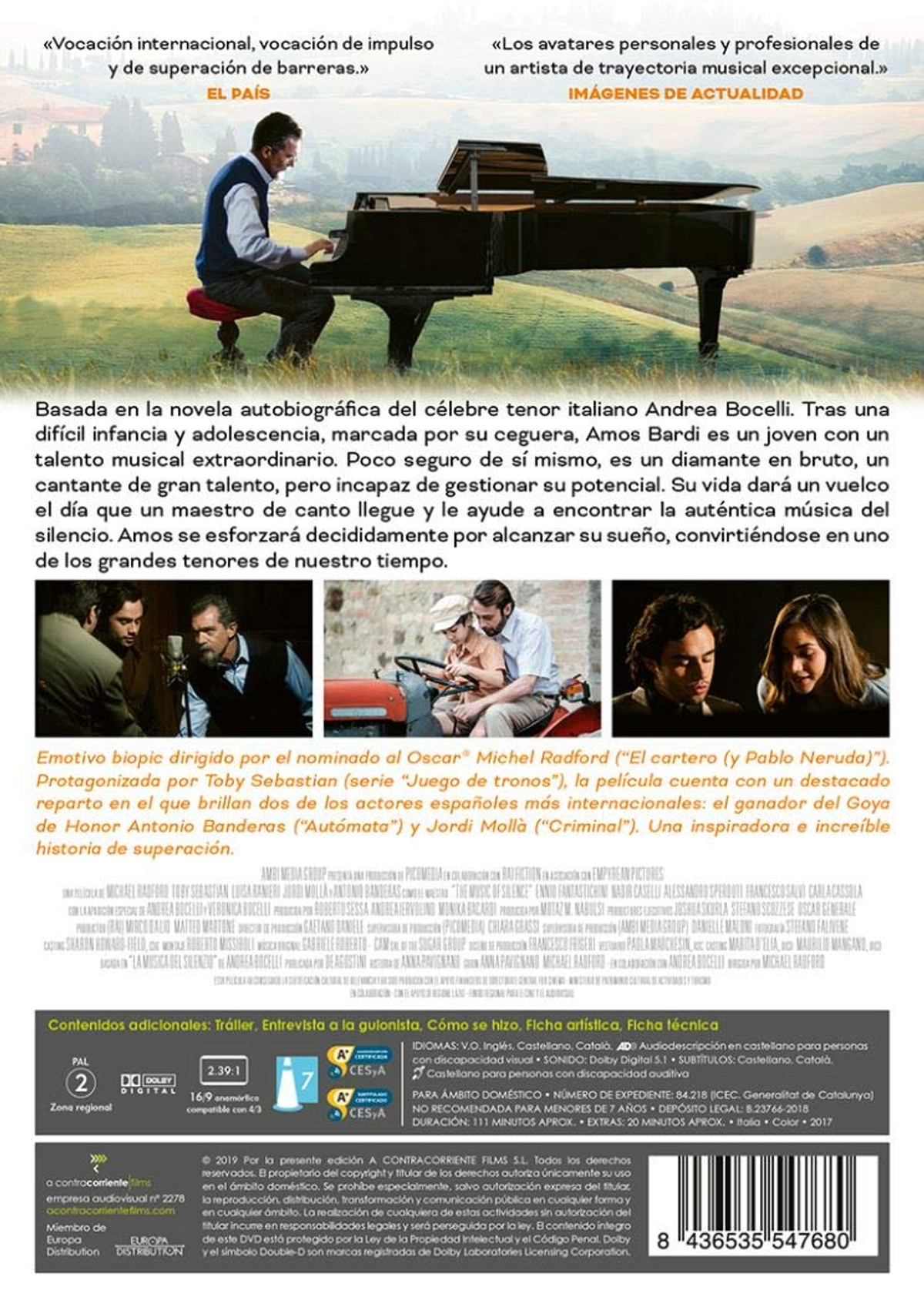 Portada de DVD: un hombre toca el piano. Texto en español. El fondo es una escena de escenario con otros actores.