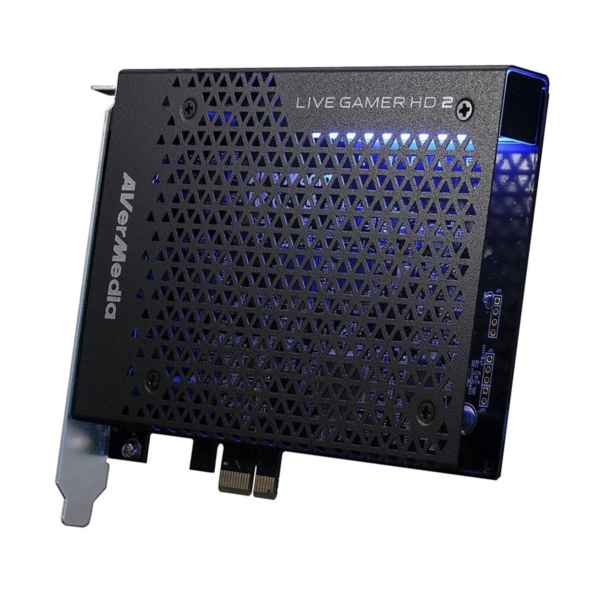 Mavi aydınlatmalı ve birçok havalandırma deliği olan siyah bir AverMedia Live Gamer HD 2 yakalama kartı.