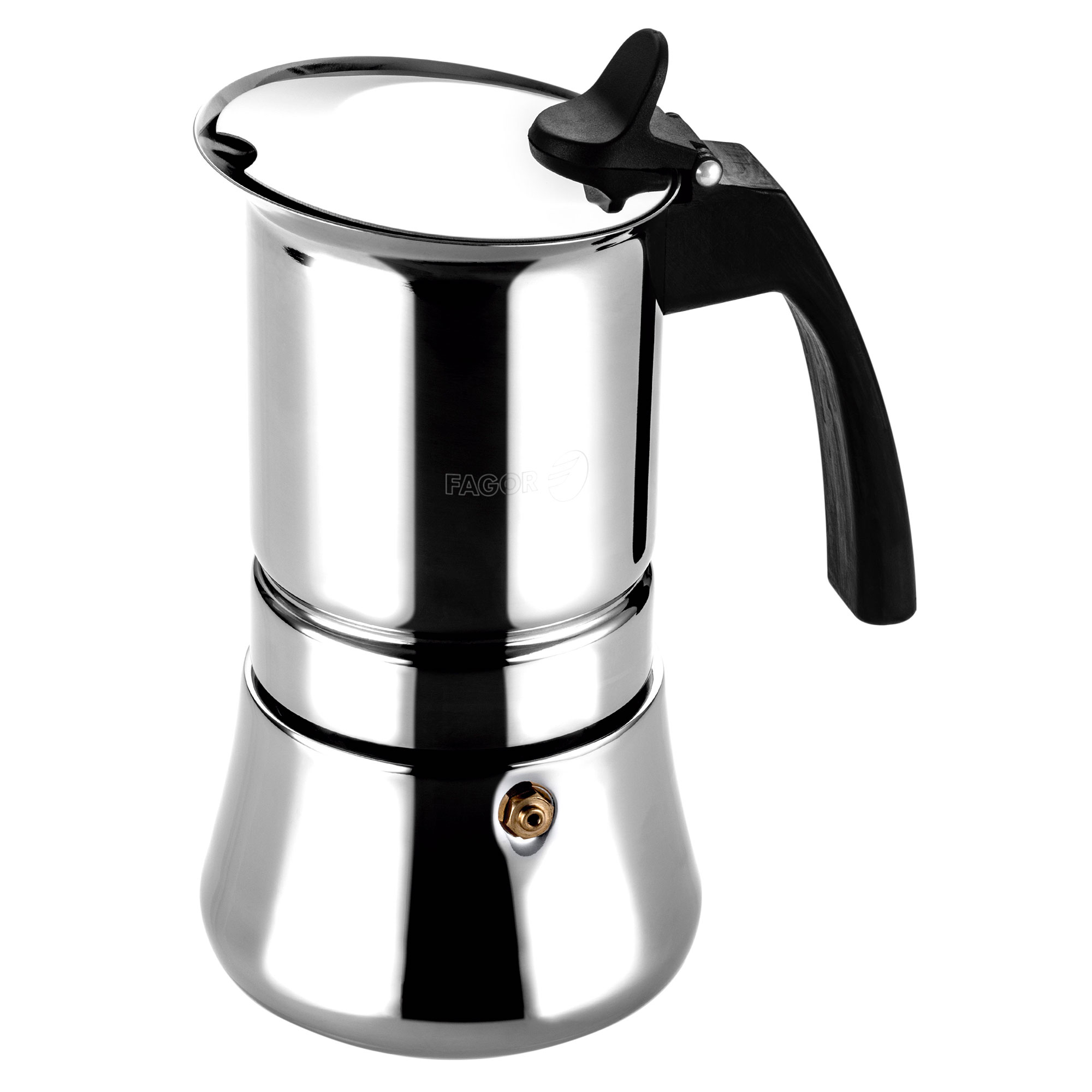 Una cafetera plateada con asa negra. Fondo blanco.