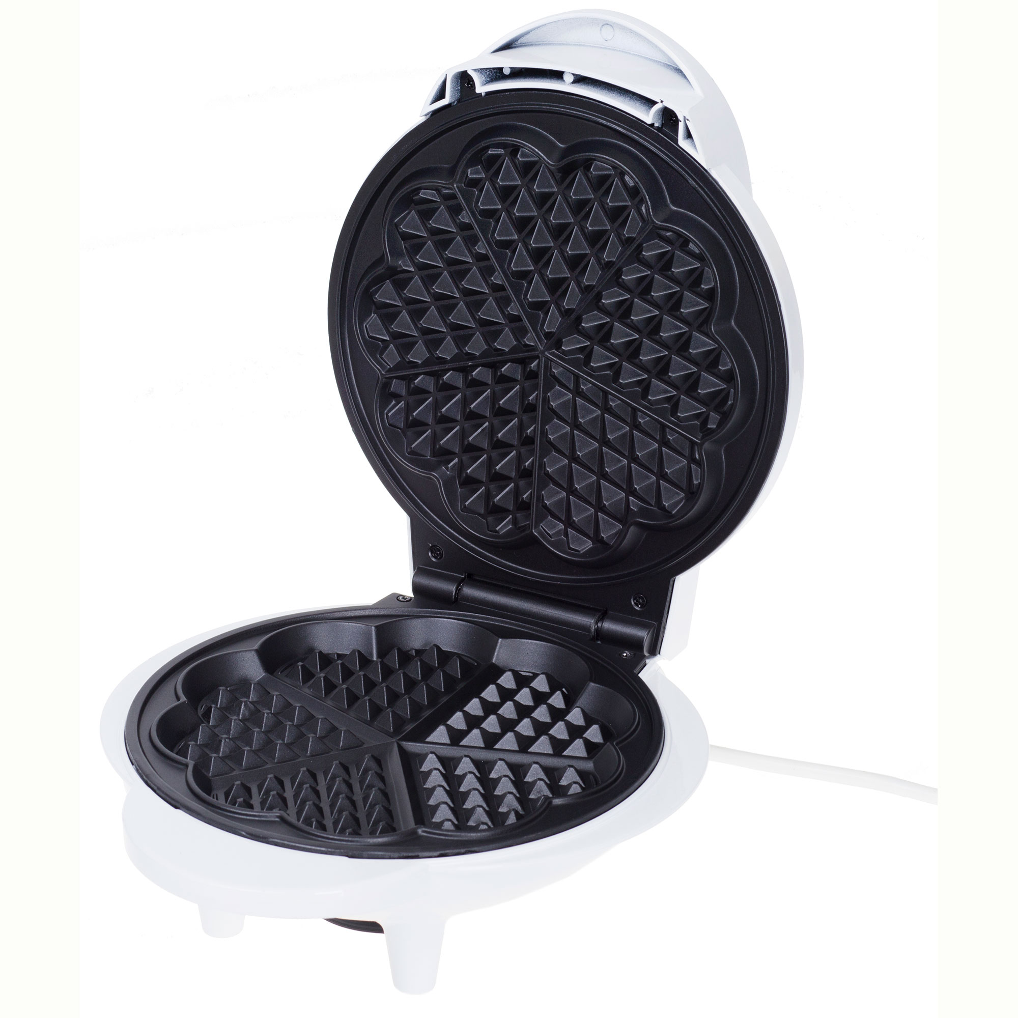 Wafflera blanca, abierta, con moldes en forma de corazón. El interior es negro con patrón de gofre.