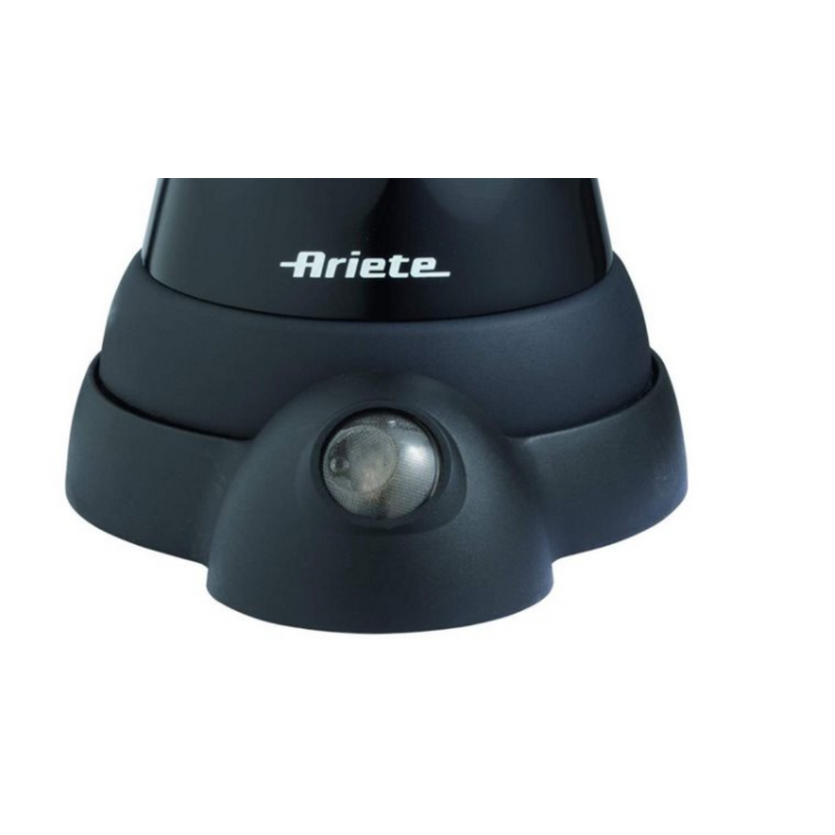 Nahaufnahme des Sockels einer schwarzen Kaffeemaschine. Die Marke 'Ariete' ist sichtbar.