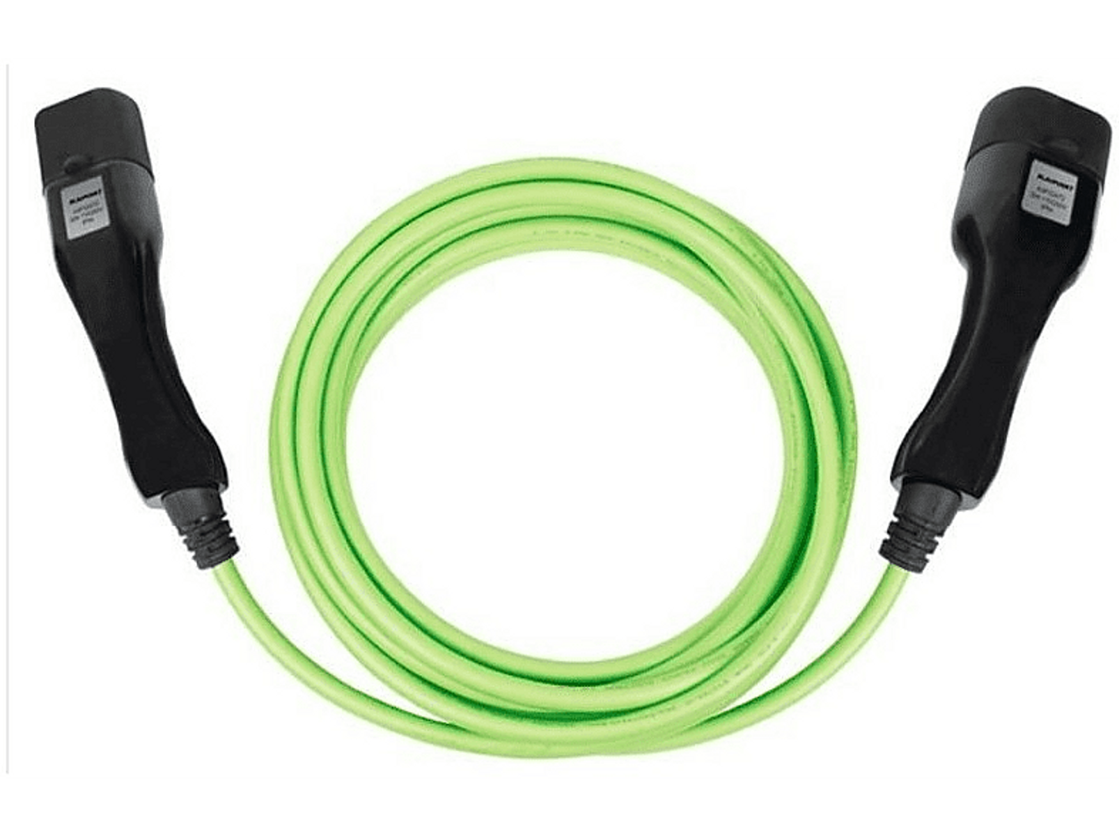 Cable de carga verde con dos extremos negros. El cable enrollado sobre fondo blanco.