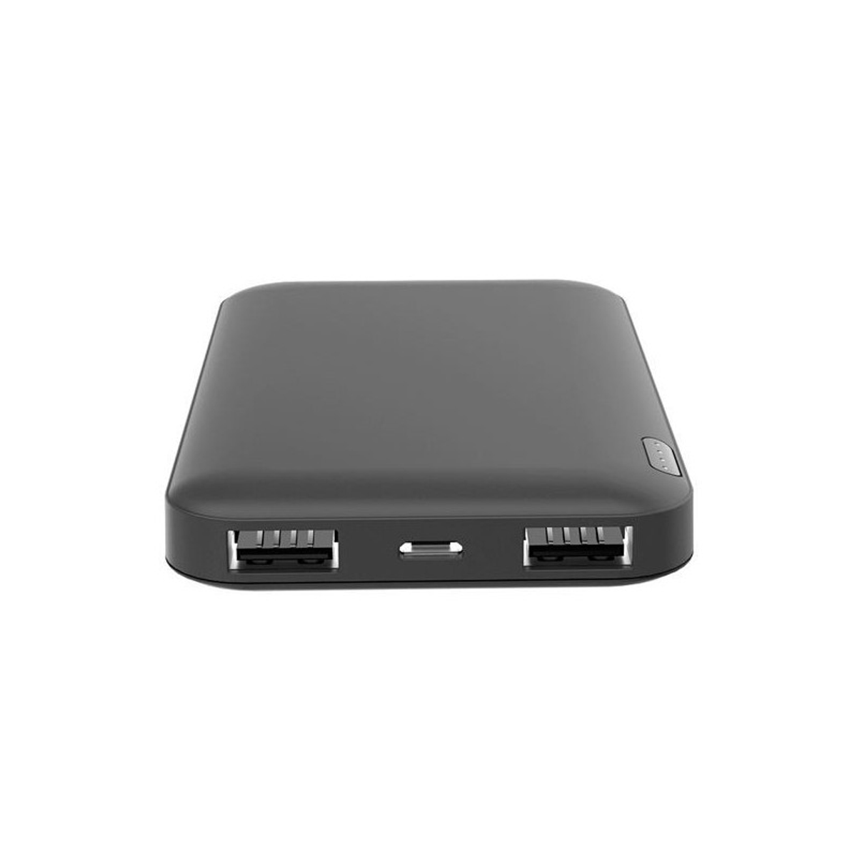 Power bank grigio scuro con due porte USB e una porta USB-C, su sfondo bianco.