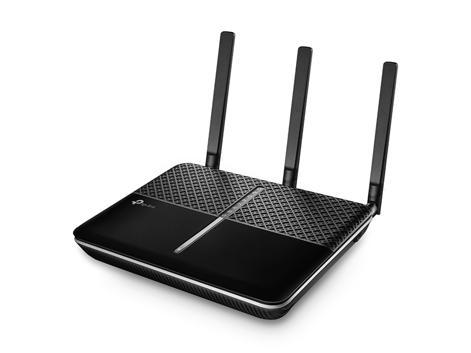Ein schwarzer Router mit drei Antennen, auf weißem Hintergrund.
