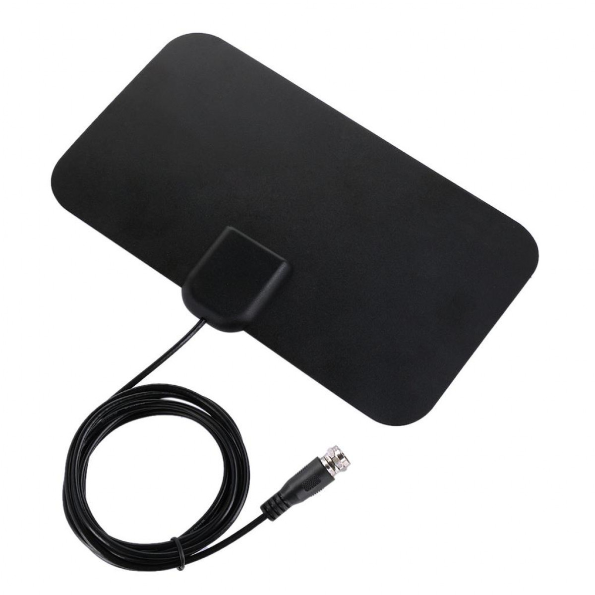 Een zwarte antenne met kabel en connector, geïsoleerd op wit.