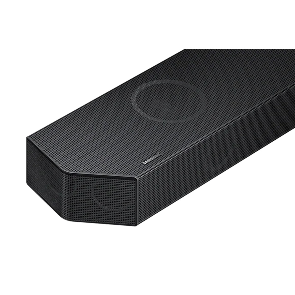 Schwarze Soundbar mit Mesh-Front. Zeigt eine schräge Ansicht.