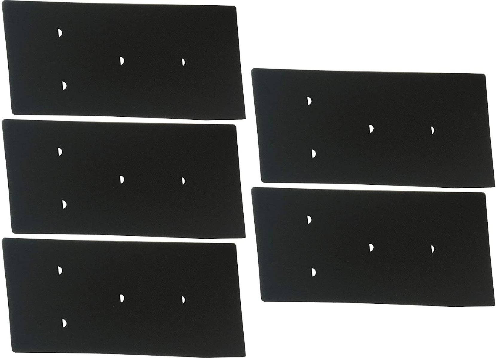 Sechs schwarze Schaumstofffilter, rechteckig mit abgerundeten Ecken und Löchern, in zwei Reihen.