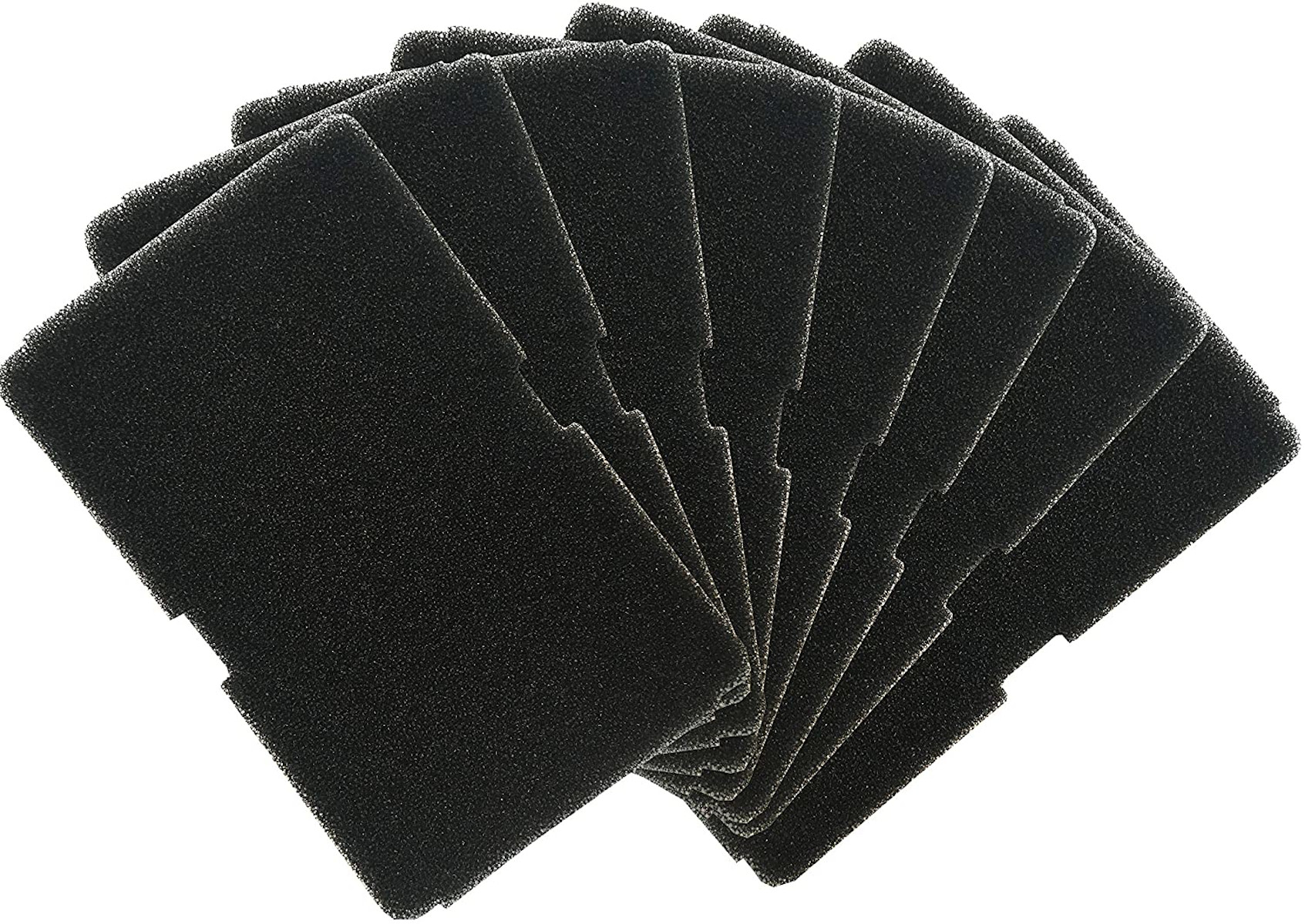 Ein Stapel schwarzer Schaumstofffilter.