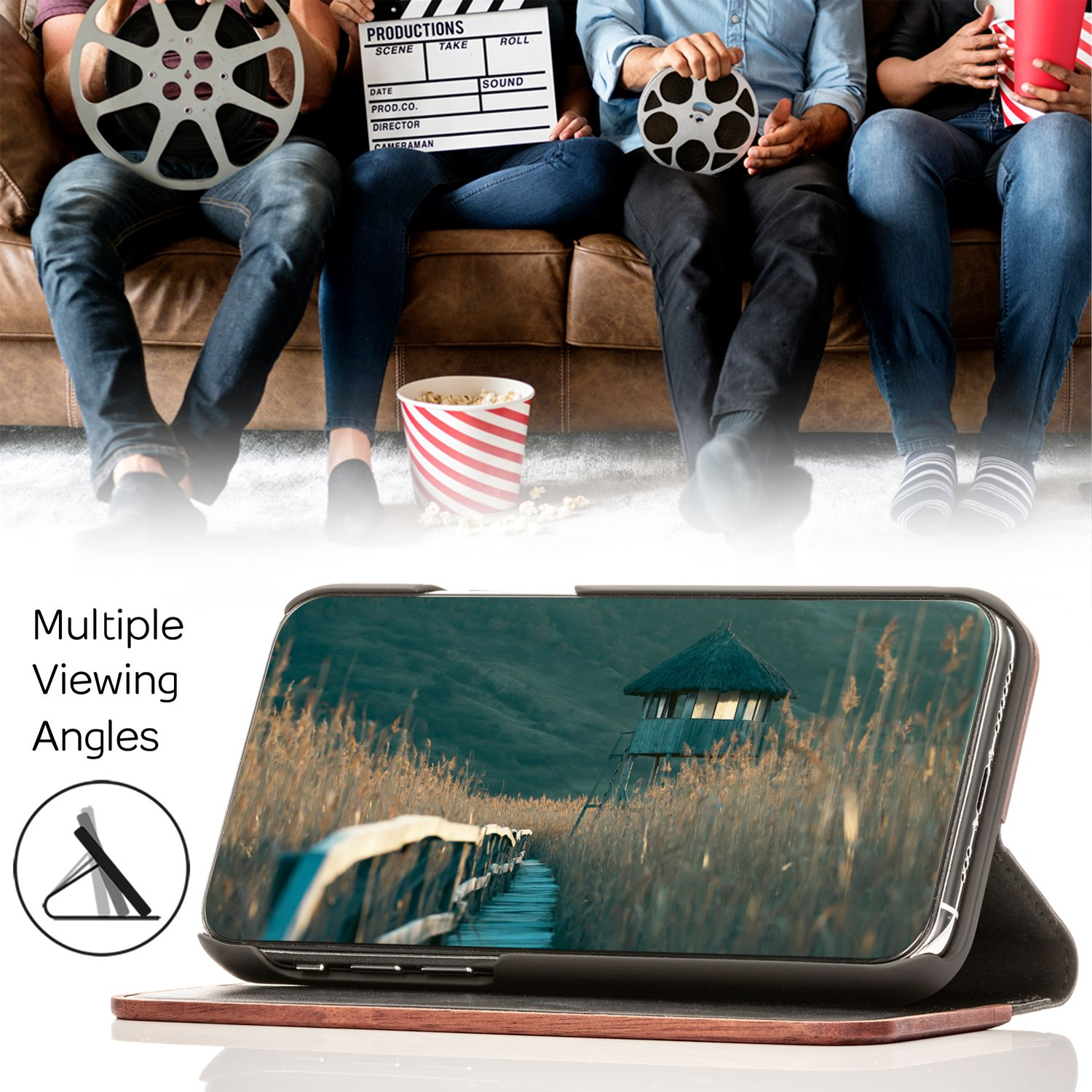 Persone su un divano con bobine, ciak e popcorn. Telefono con sentiero in legno e capanna. Angolazioni multiple.