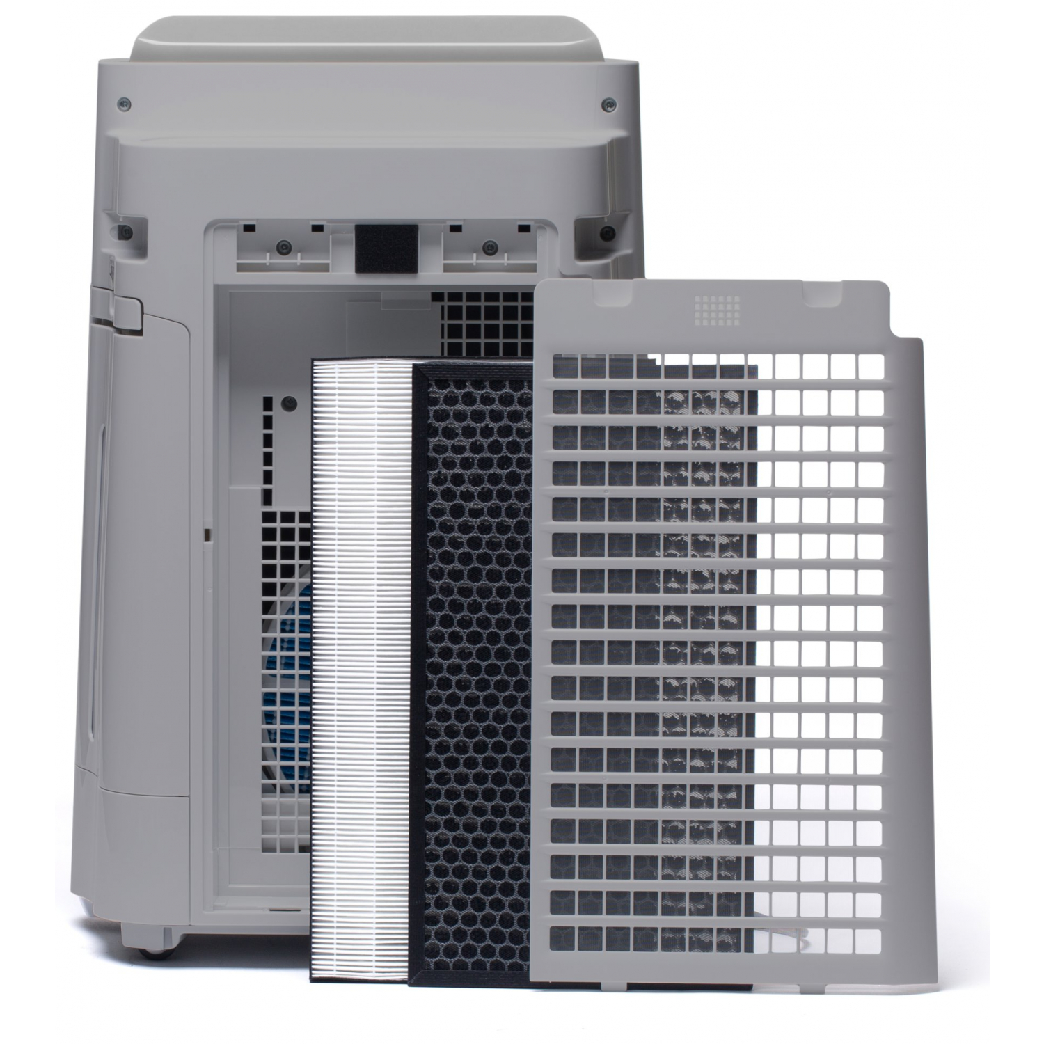 Oczyszczacz powietrza z filtrami. Biały korpus, otwarty, aby pokazać filtry: biały, czarny i siatkowy.
