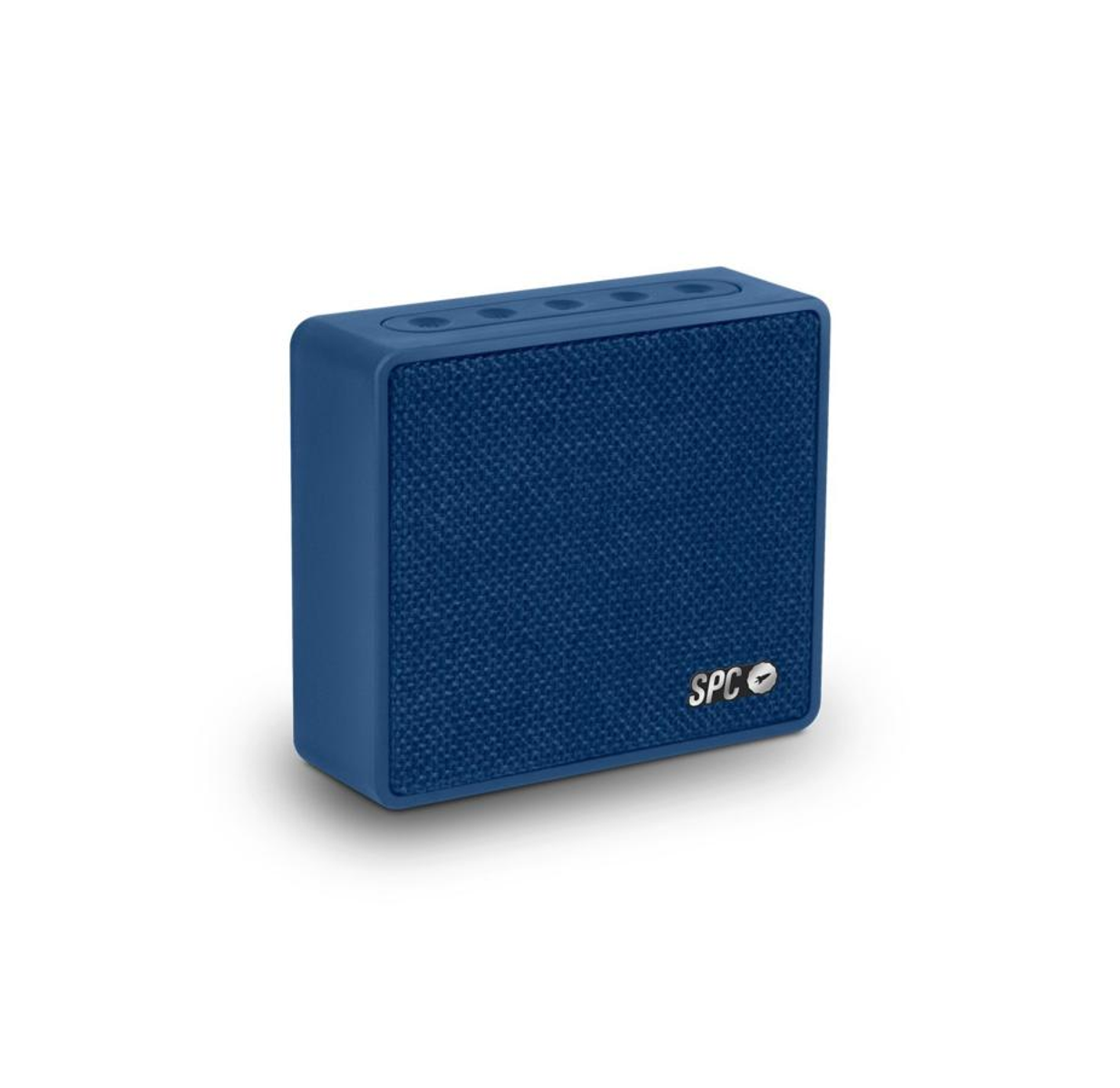 Altavoz cuadrado azul con textura de tela y el logo SPC. Botones en la parte superior.