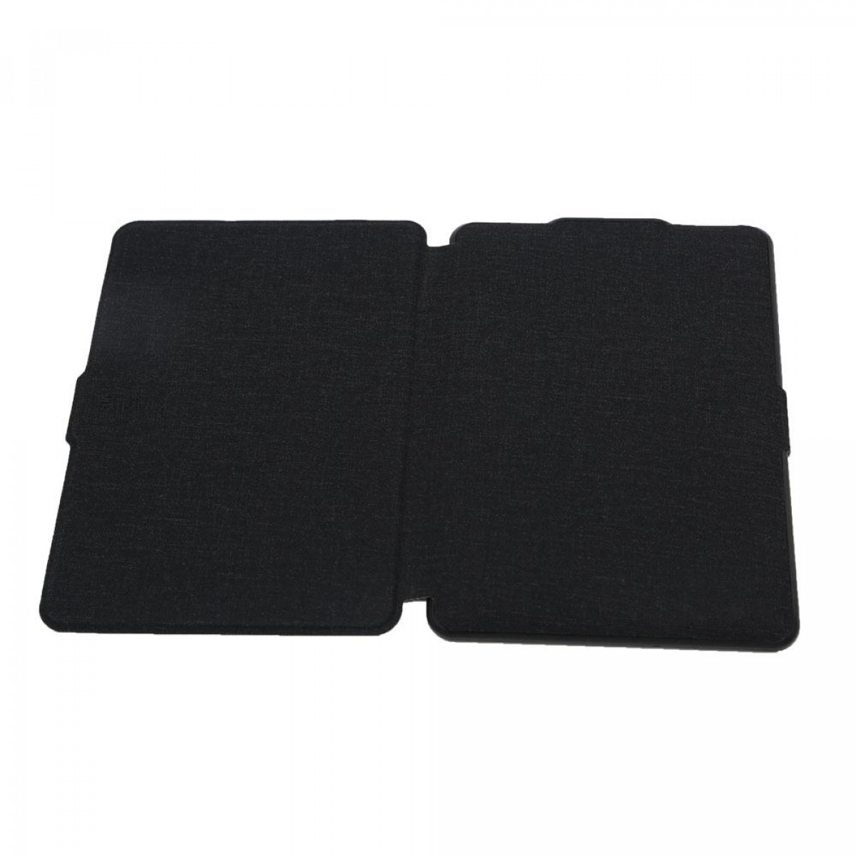 Czarny składany futerał, otwarty. Posiada dwa panele połączone zawiasem.