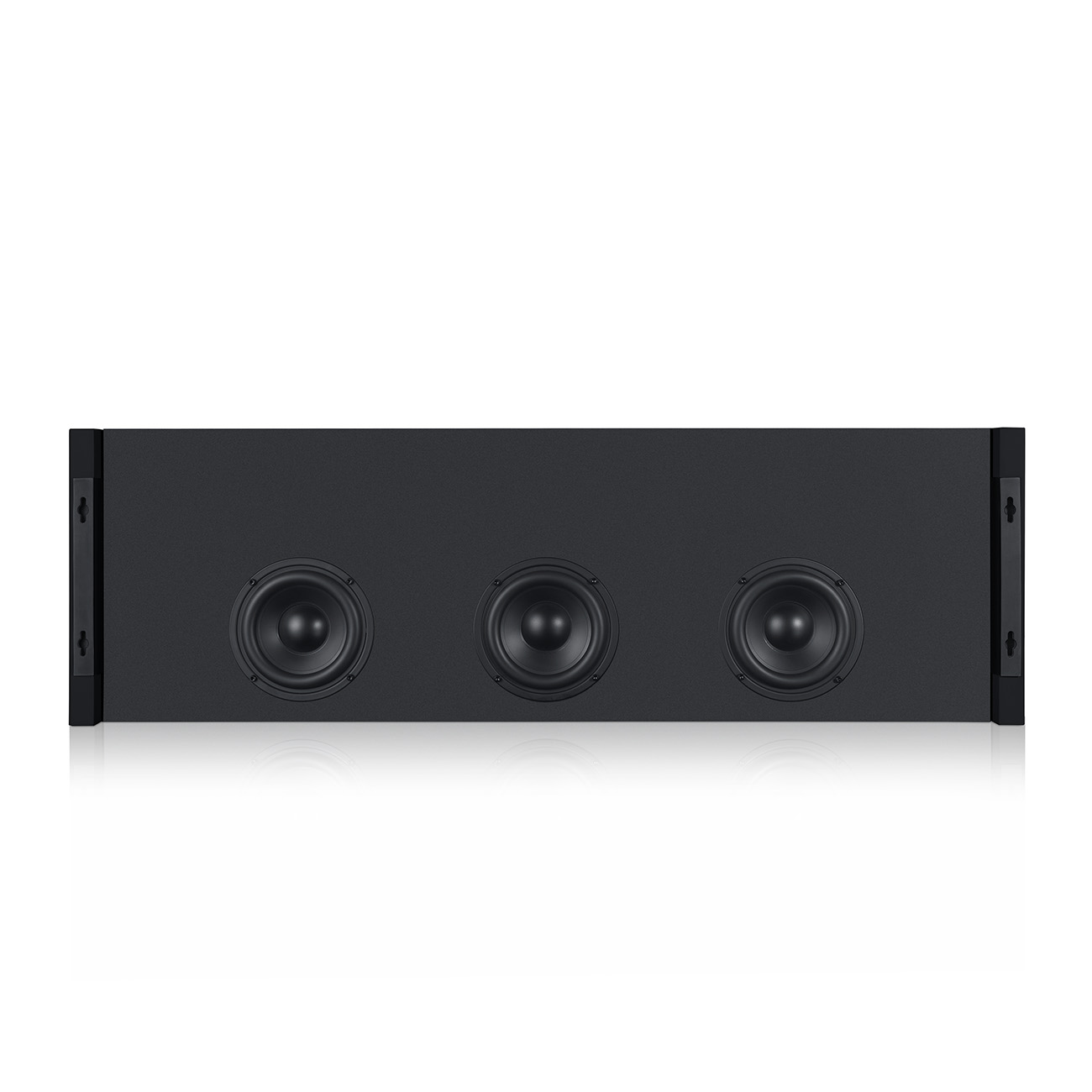 Schwarze Soundbar mit drei Lautsprechern, Vorderansicht. Lautsprecher zentriert, schwarzes Gehäuse.