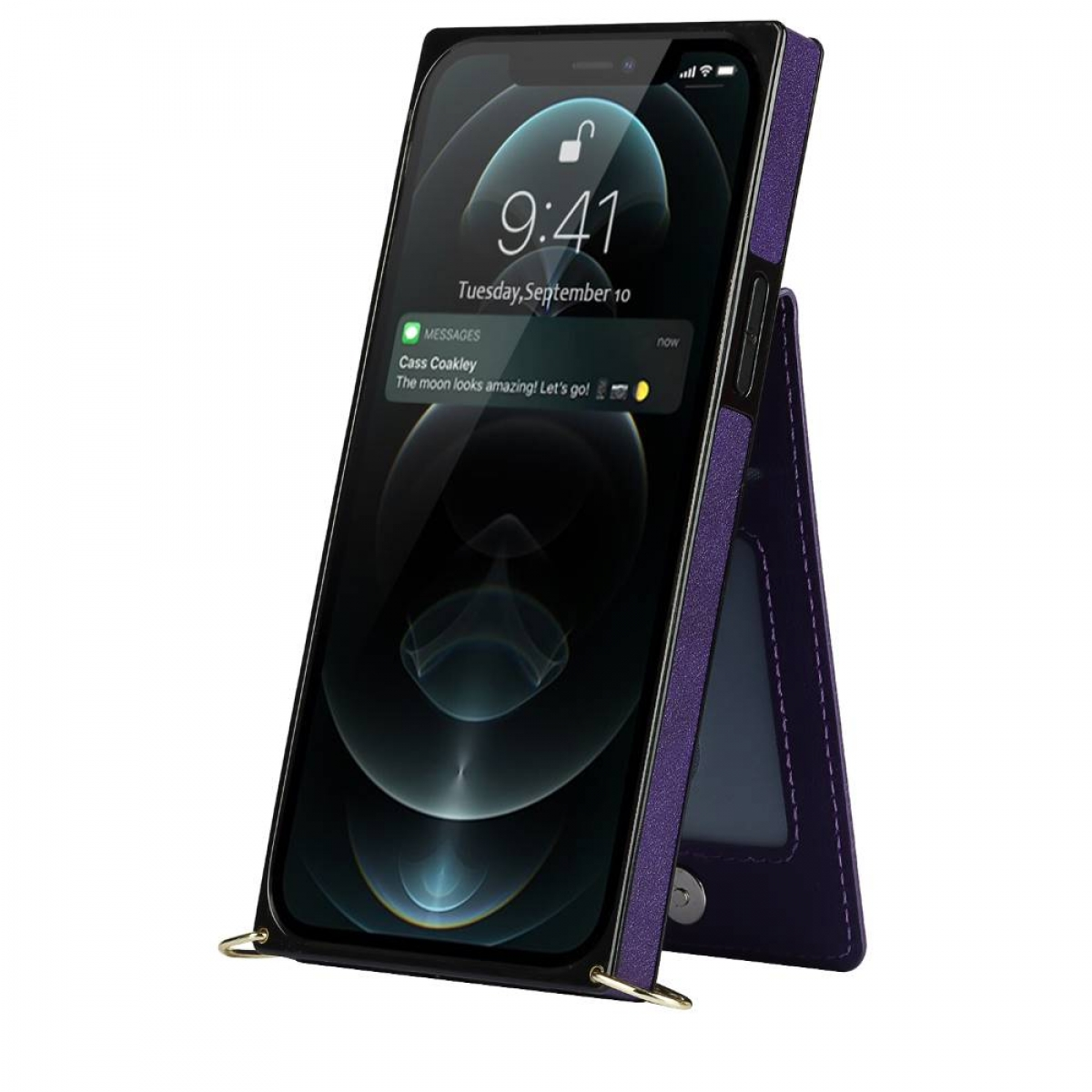 Eine lila Handyhülle mit einem Telefon darin. Der Bildschirm des Telefons zeigt die Uhrzeit an.