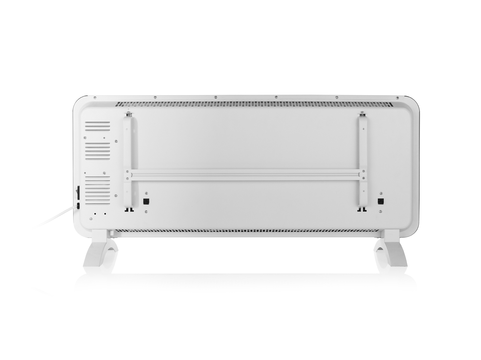 Een witte elektrische kachel met poten, van achteren gezien, op een wit oppervlak.