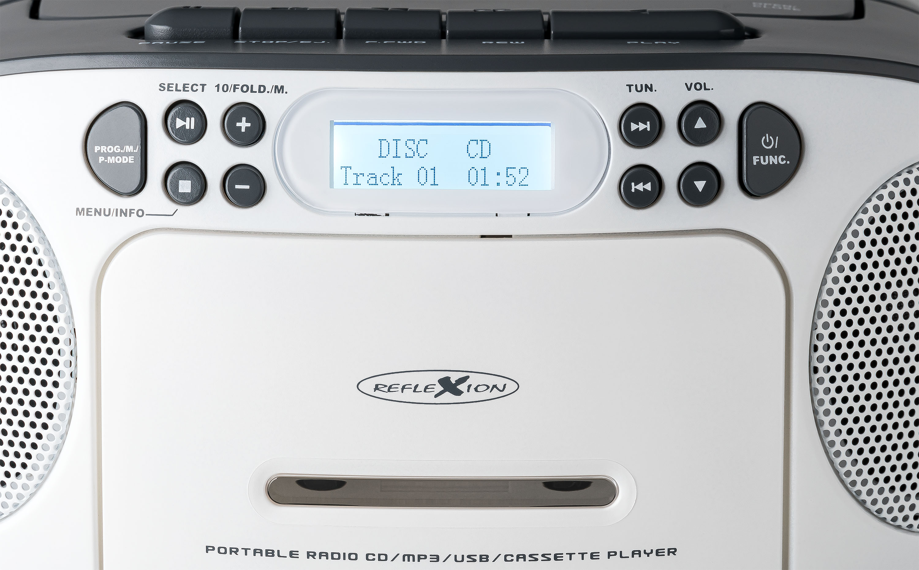 Silbernes und weißes Radio. Das Display zeigt CD, Titel 01 und die Zeit. Tasten für verschiedene Funktionen sind sichtbar.