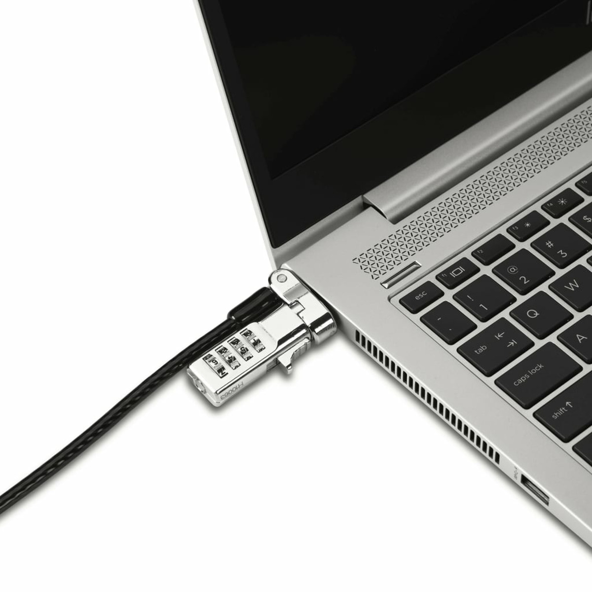 Laptop mit silbernem Zahlenschloss und schwarzem Kabel gesichert.