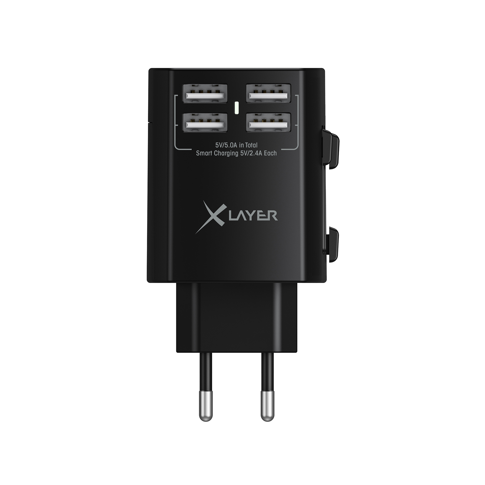Ein schwarzer Netzadapter mit vier USB-Anschlüssen. Es hat ein Etikett mit Text und zwei Stiften.