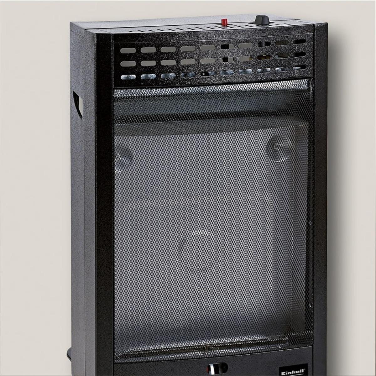 Ein schwarzer Elektroheizer mit Gitterfront, rotem Schalter und der Marke Einhell.