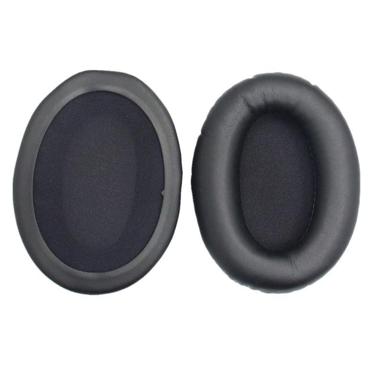 Dos almohadillas negras. Una con tela, otra con cuero.