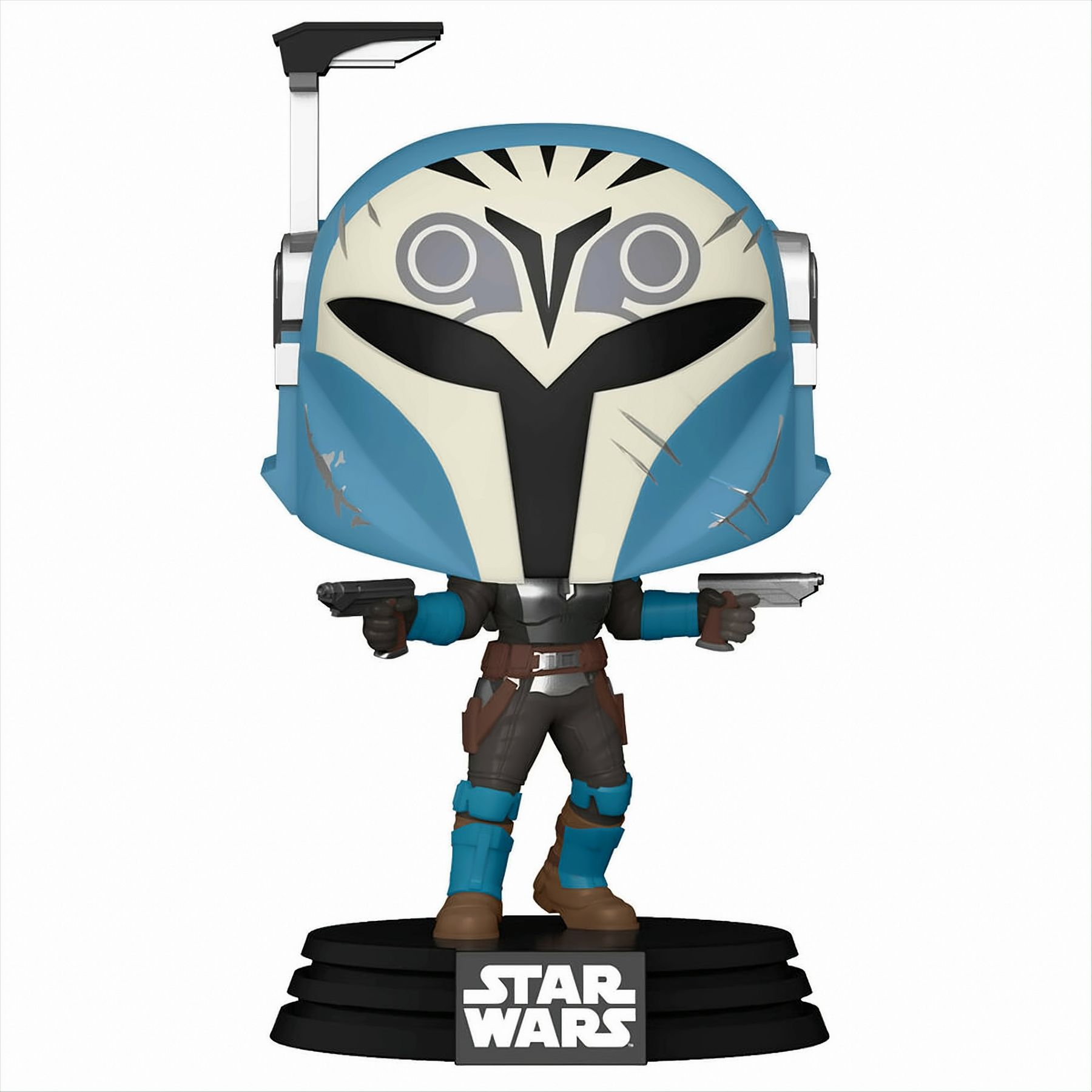 Eine Star Wars Figur eines Mandalorianers mit zwei Waffen auf einem schwarzen Sockel.