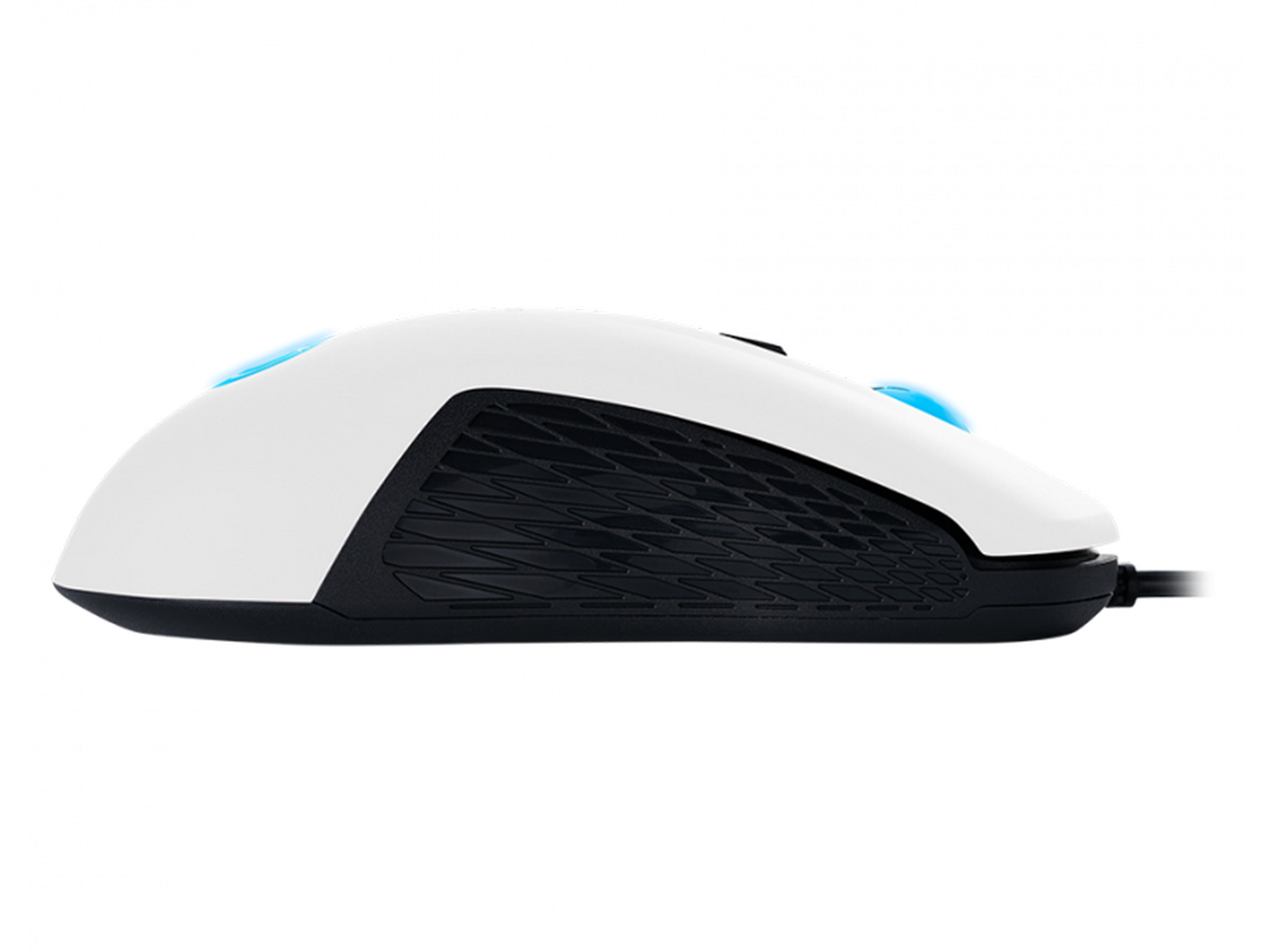 Biała mysz gamingowa z czarnymi detalami i niebieskimi przyciskami, bok.