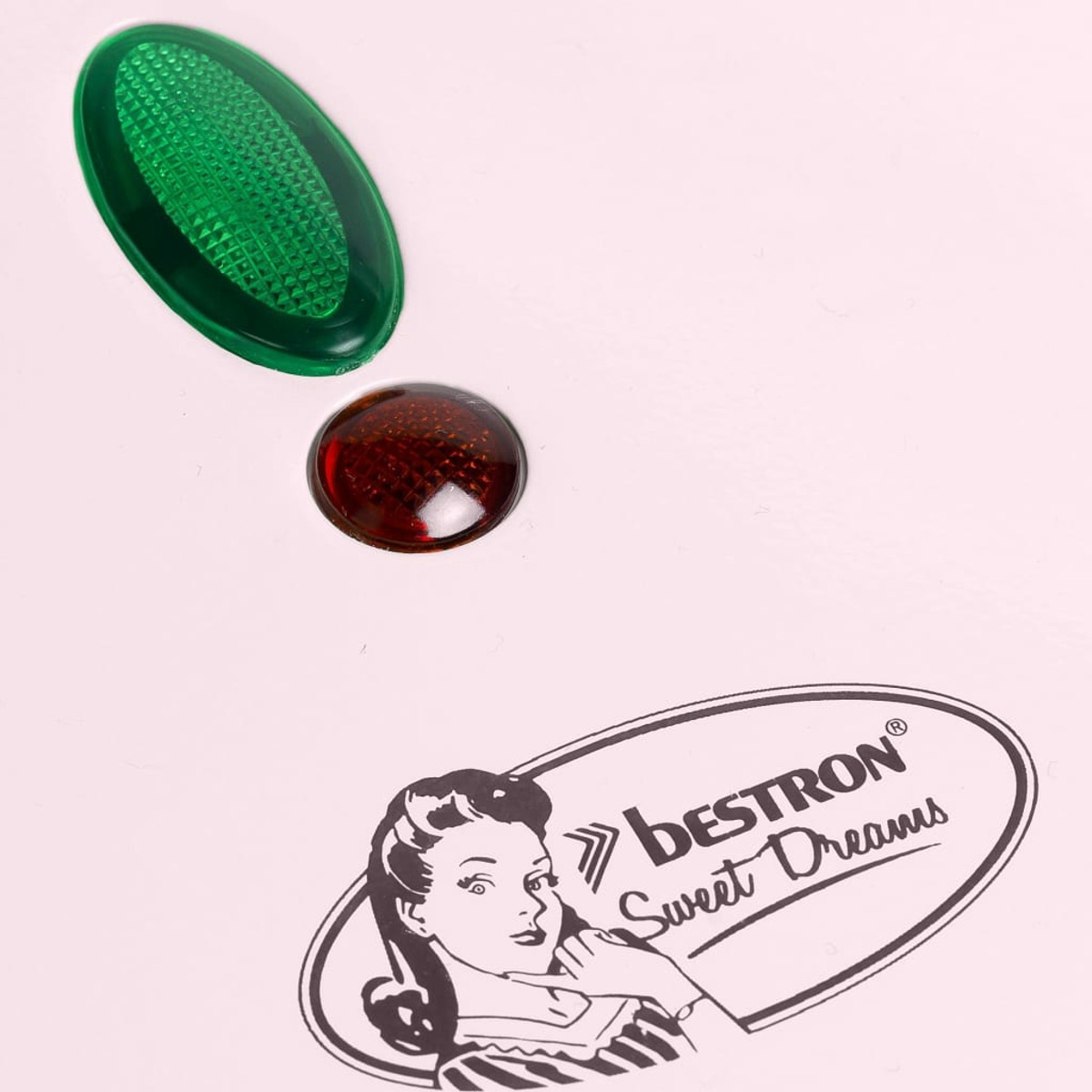 Biała powierzchnia z zielonym i czerwonym światłem. Obecna ilustracja kobiety w stylu vintage.