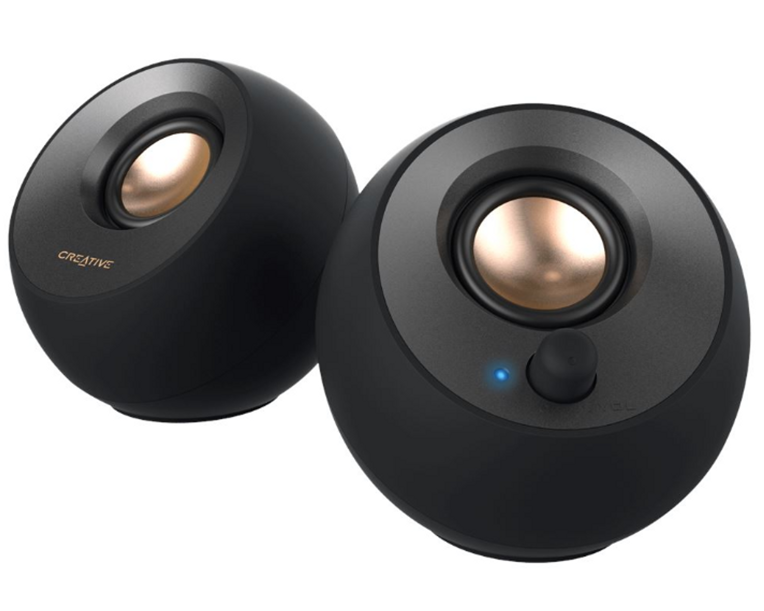 Dwa czarne, sferyczne głośniki ze złotym środkiem. Prawy ma niebieskie światło i pokrętło głośności.