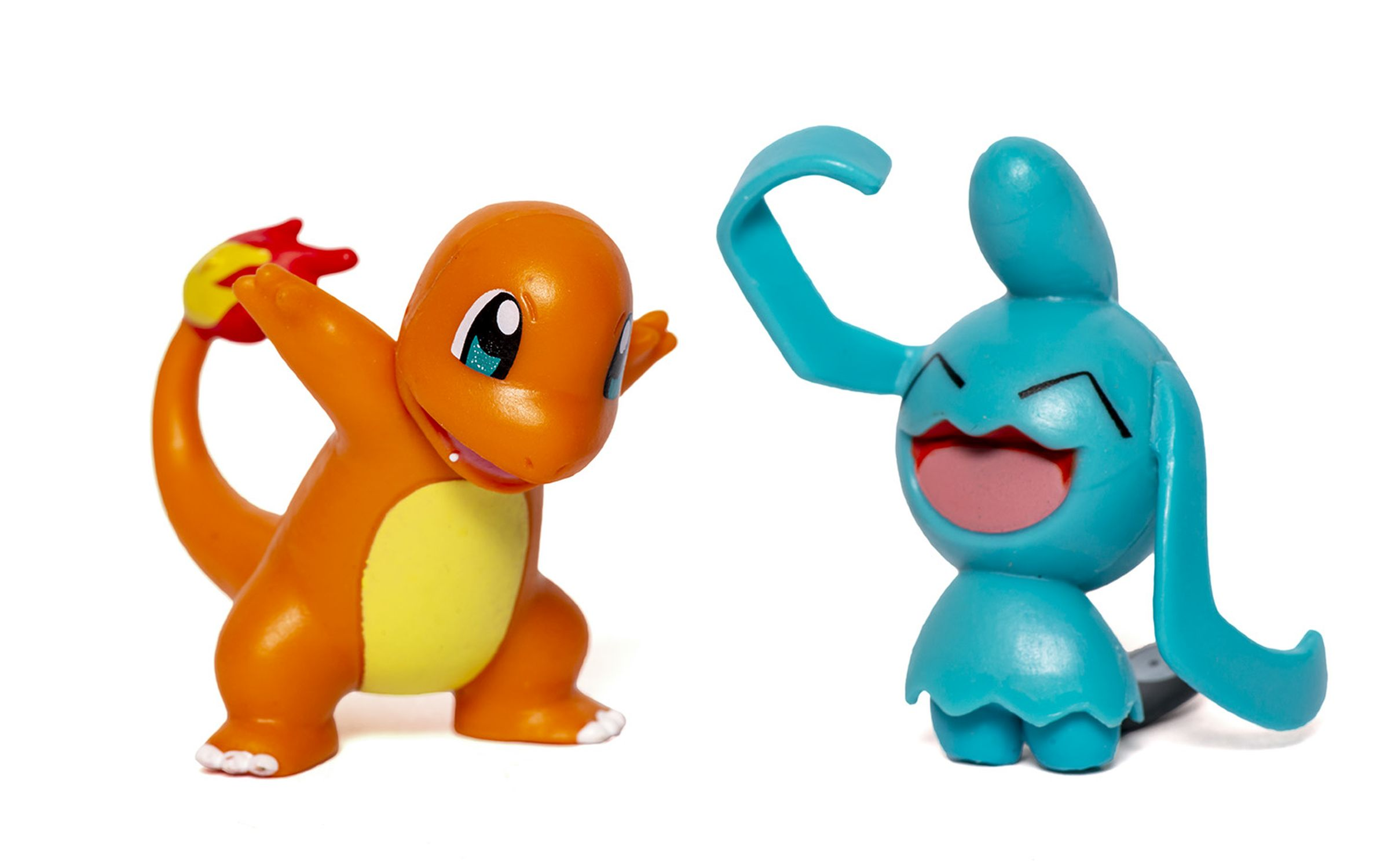 Glumanda Pokémon Pack & Isso Figure - - Battle