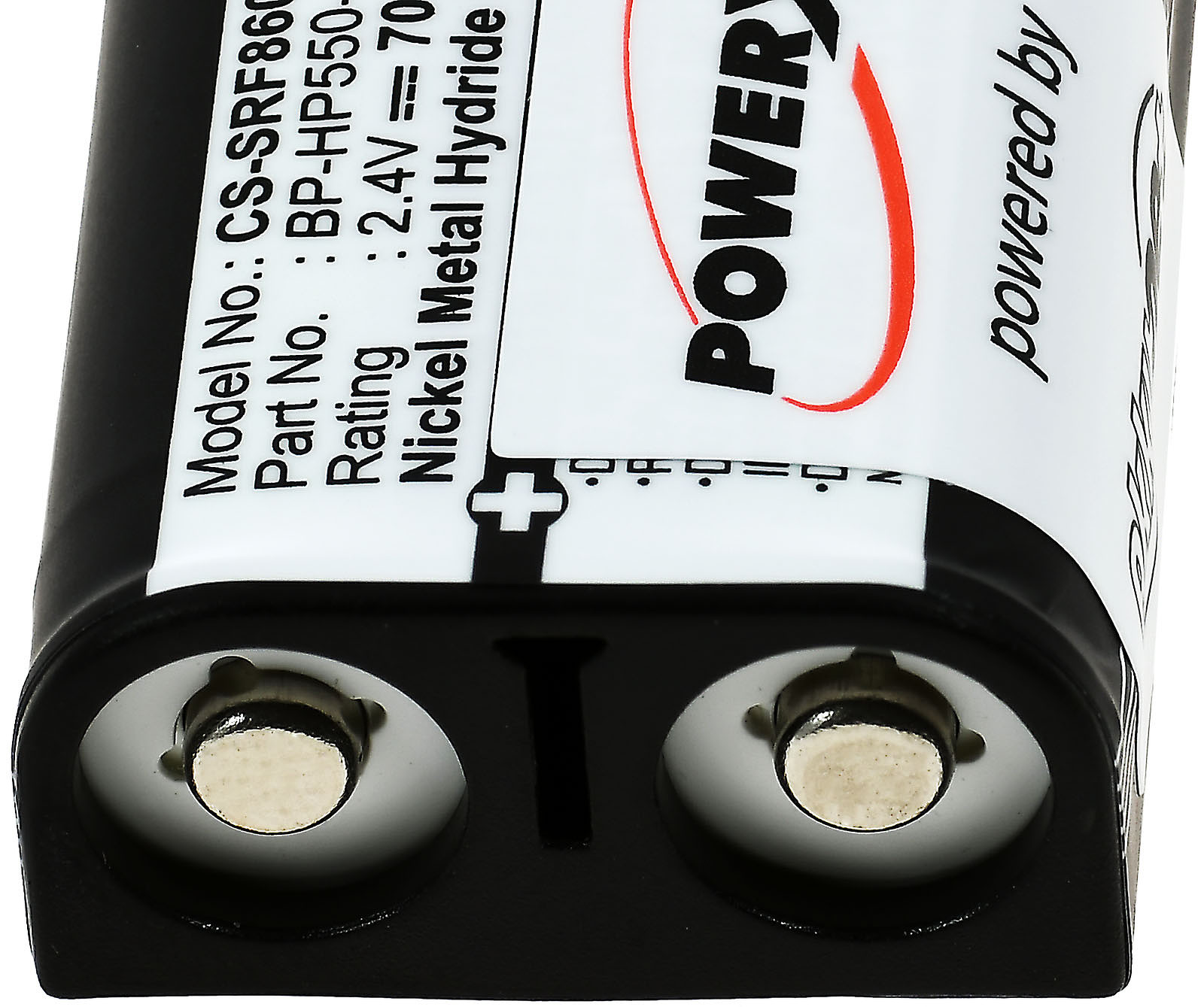 Nahaufnahme einer Batterie mit Text und sichtbaren Anschlussklemmen.