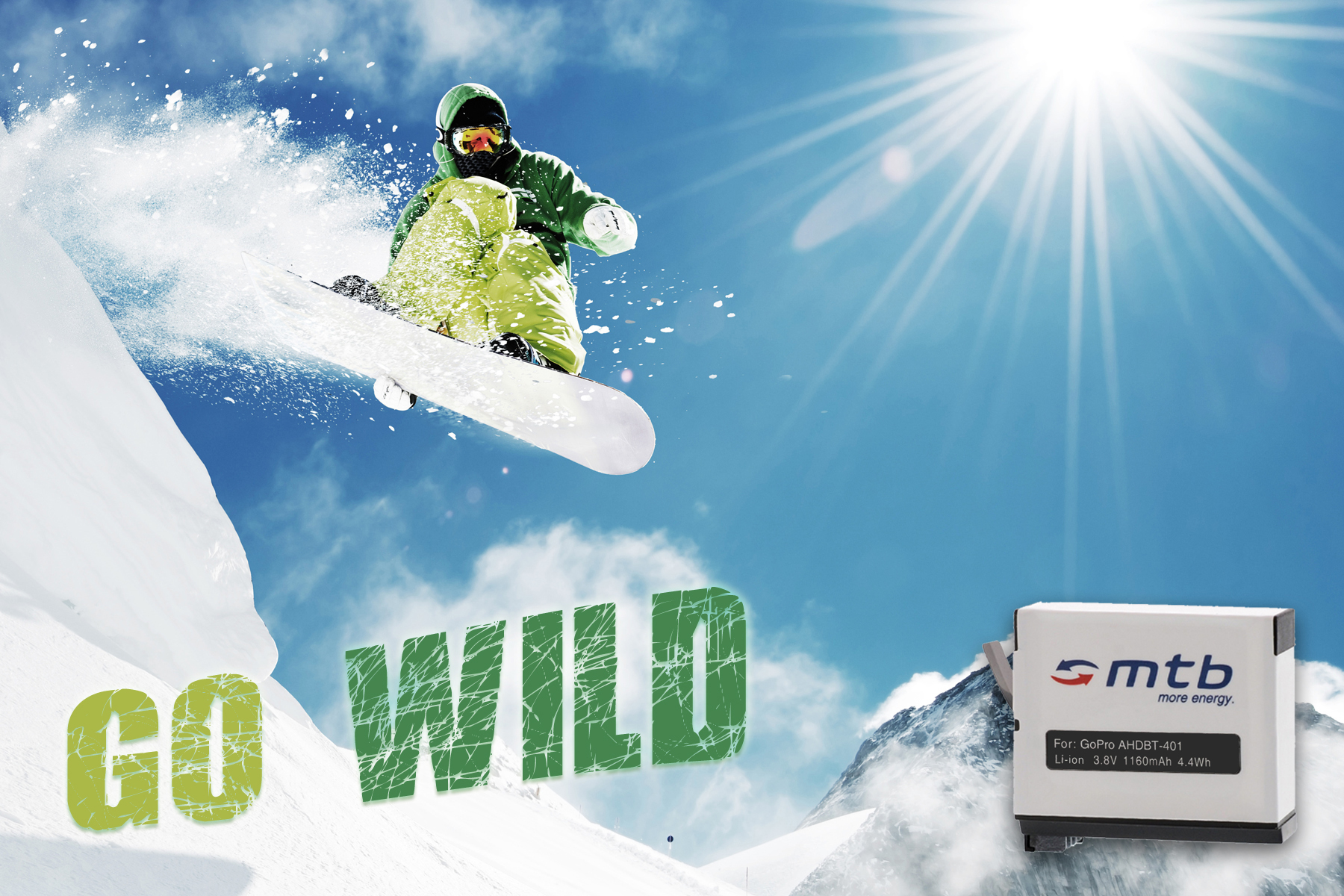 Snowboarder springt mit Bergen und Text 'GO WILD'. Außerdem eine Batterie mit 'mtb' Logo.