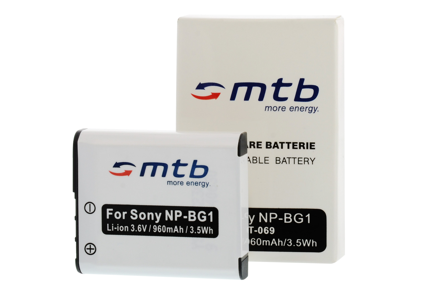 Weiße Batterie mit schwarzem Text und Logo neben der Verpackung.