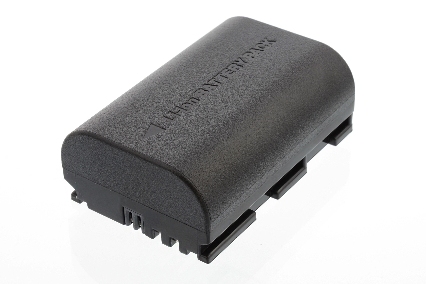 Schwarzer rechteckiger Kamera-Akku auf Weiß. Der Text "Li-ion Battery Pack" ist sichtbar.